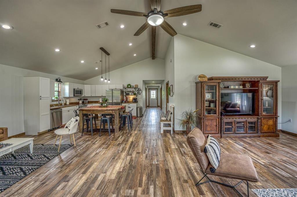 18659 & 18607 N US-65  Saint Joe, AR