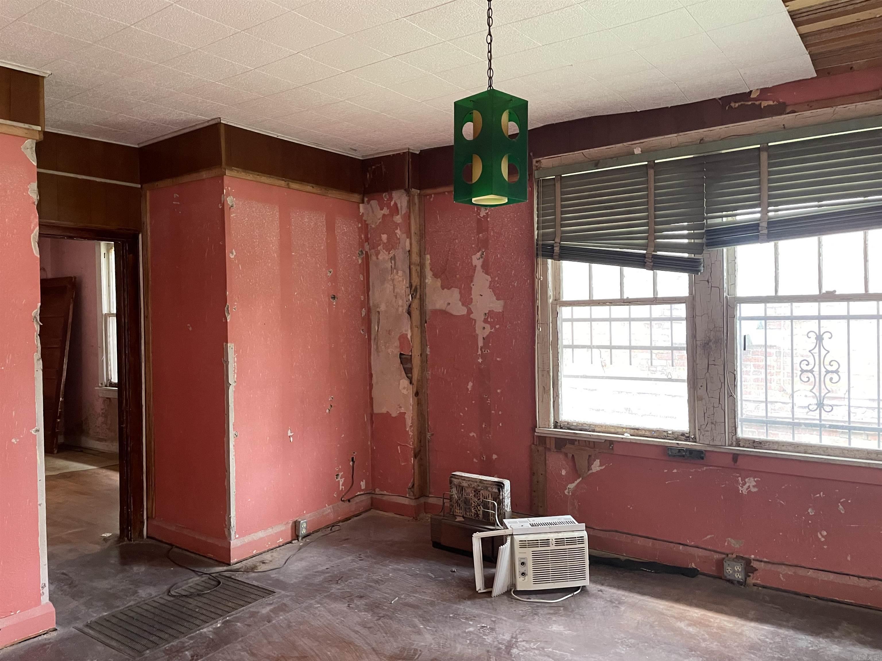 124 Pleasant  Hot Springs, AR