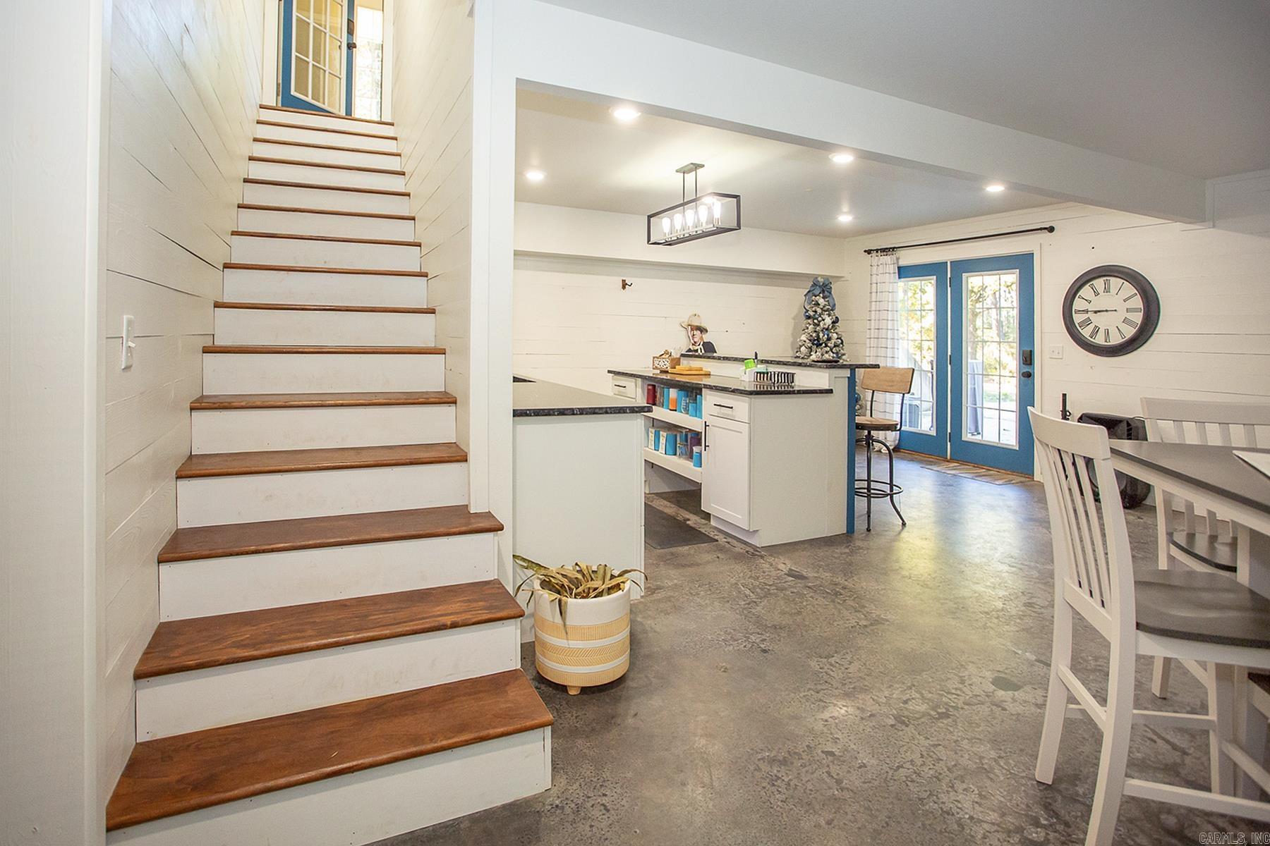 13465 W Old Belleville  Belleville, AR