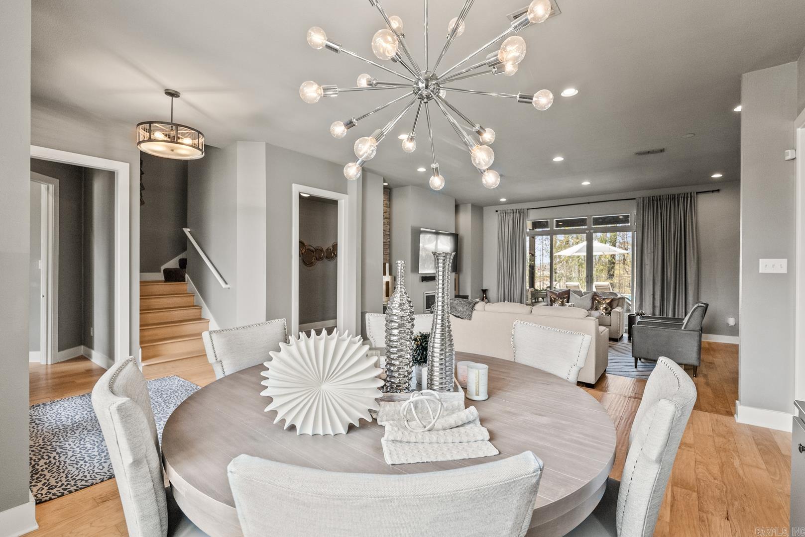 208 Lake Valley  Maumelle, AR