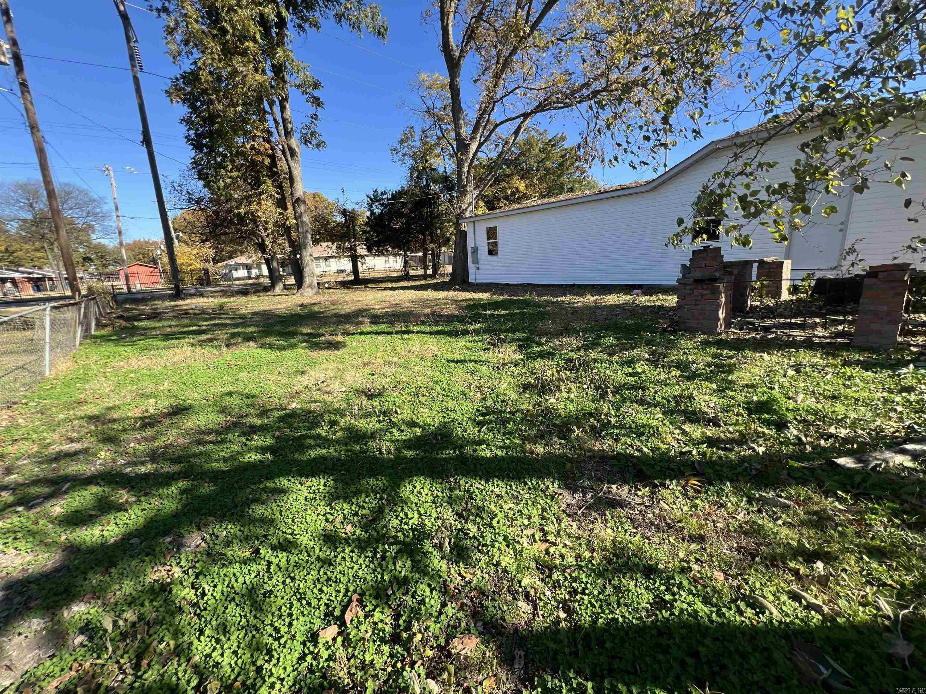 2 Mcarthur St  West Memphis, AR