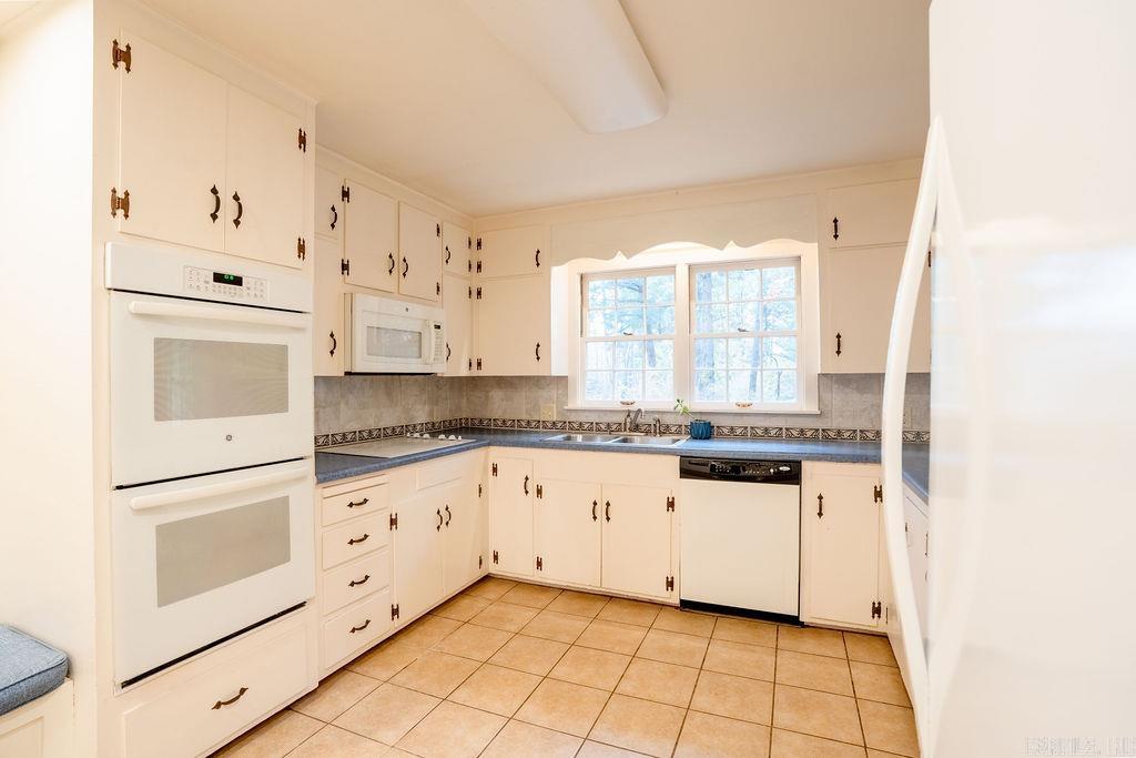 1408 Hillcrest  Searcy, AR