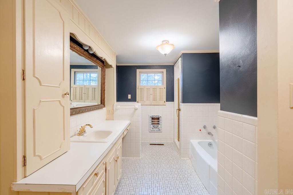 1408 Hillcrest  Searcy, AR