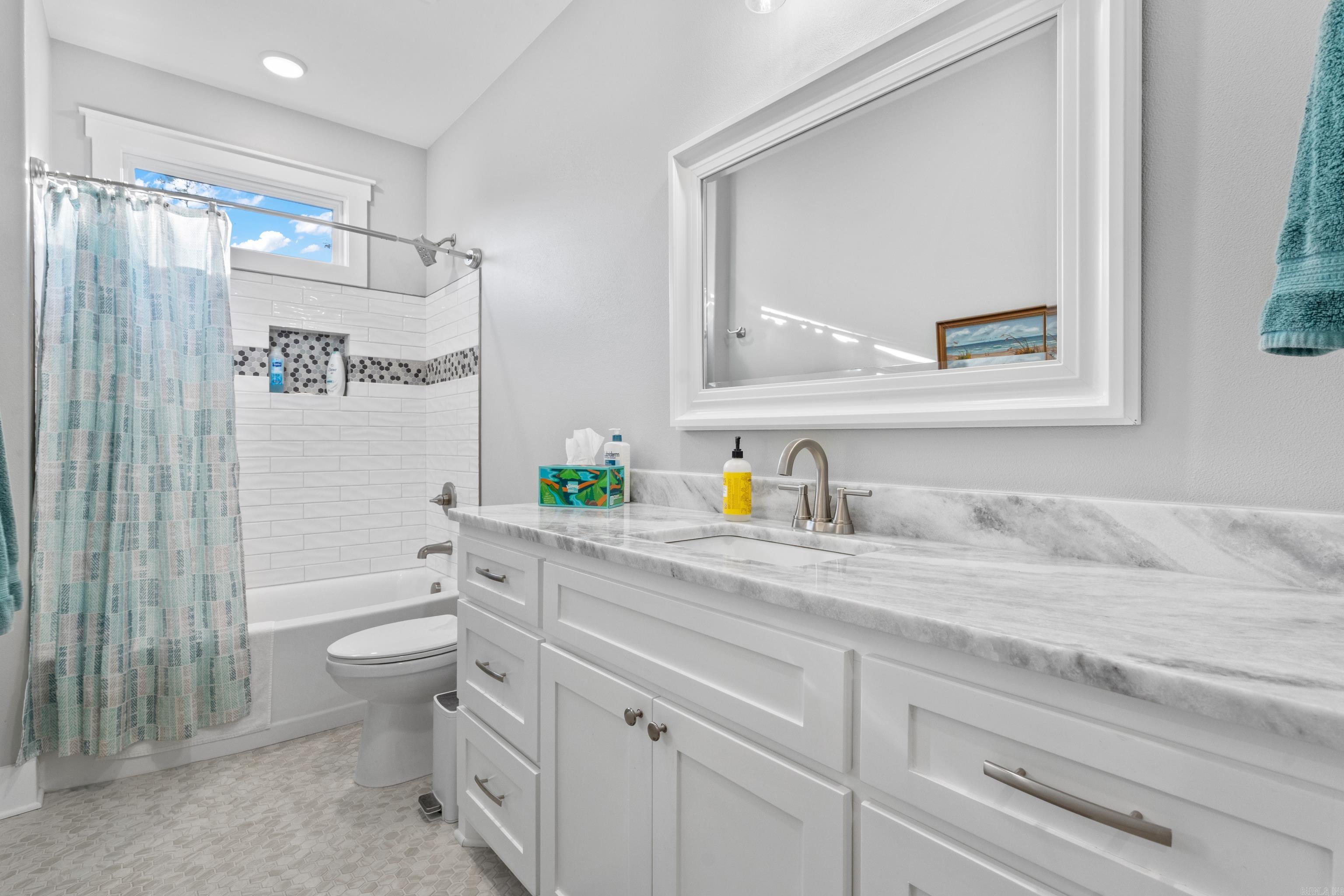 7 Adoracion  Hot Springs Village, AR