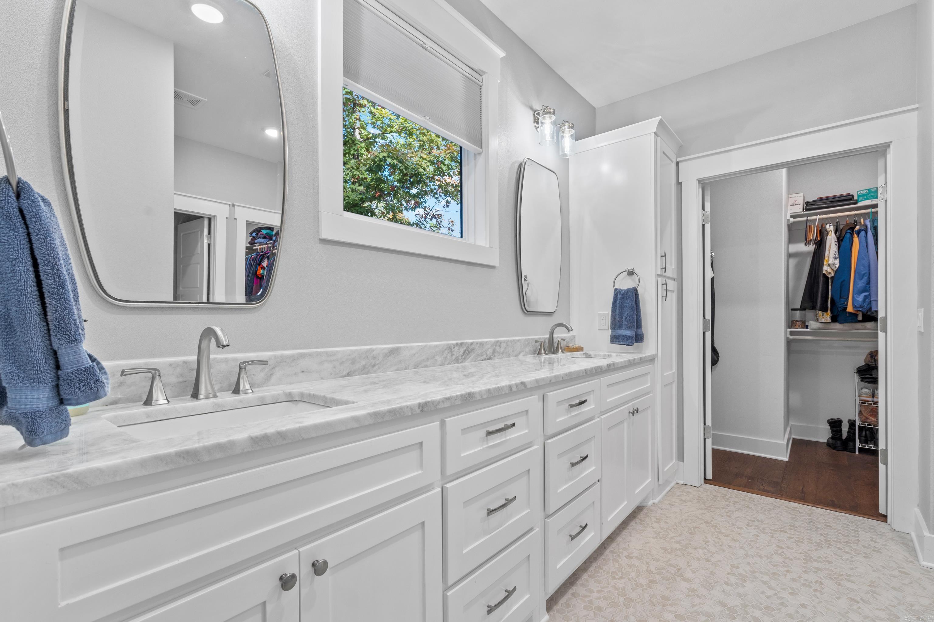 7 Adoracion  Hot Springs Village, AR