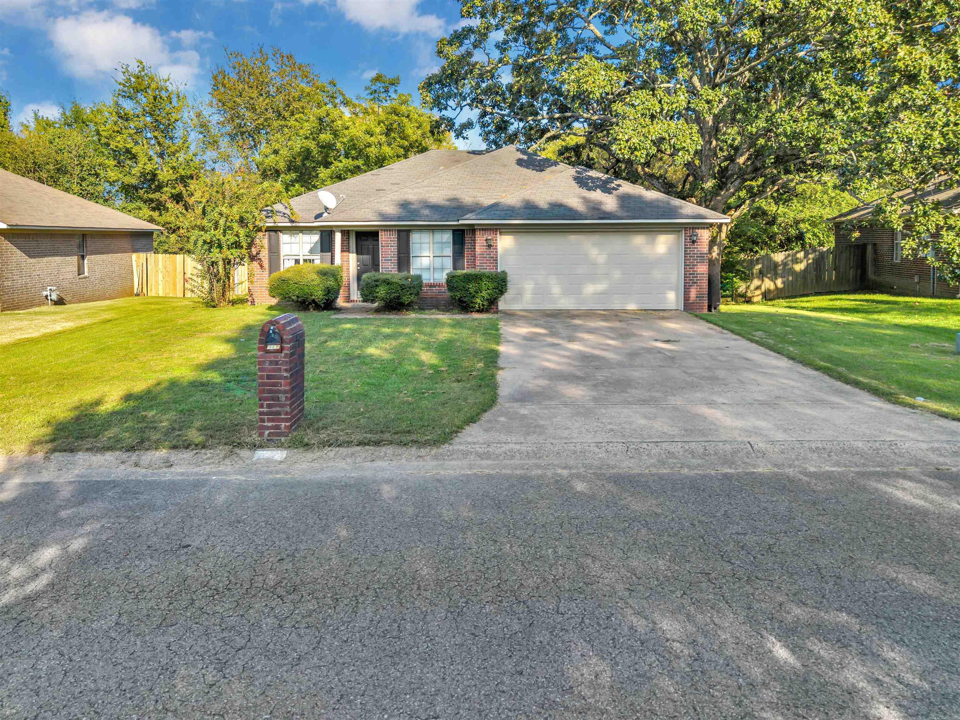 1145 Trenton  Conway, AR