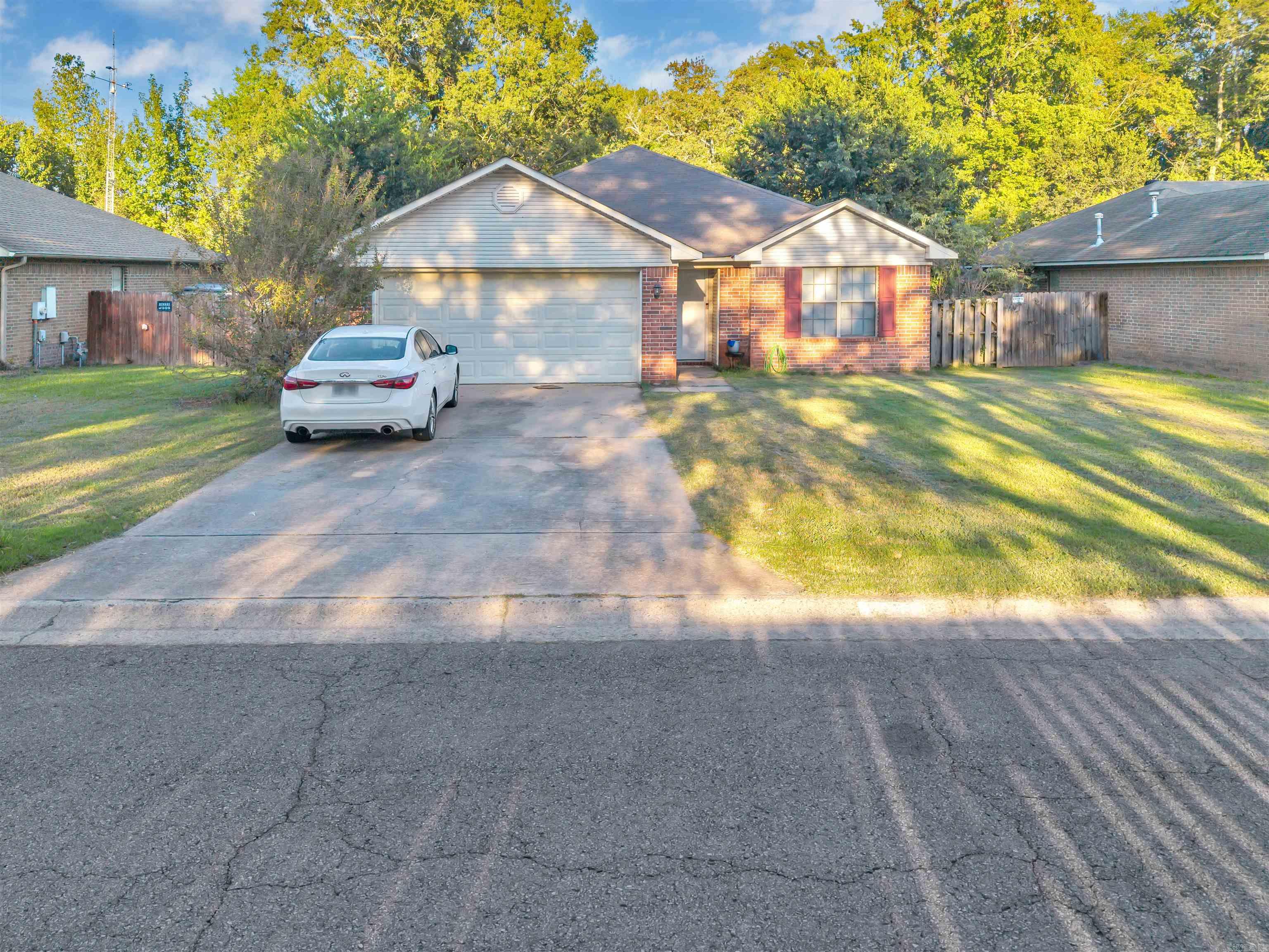 1145 Trenton  Conway, AR