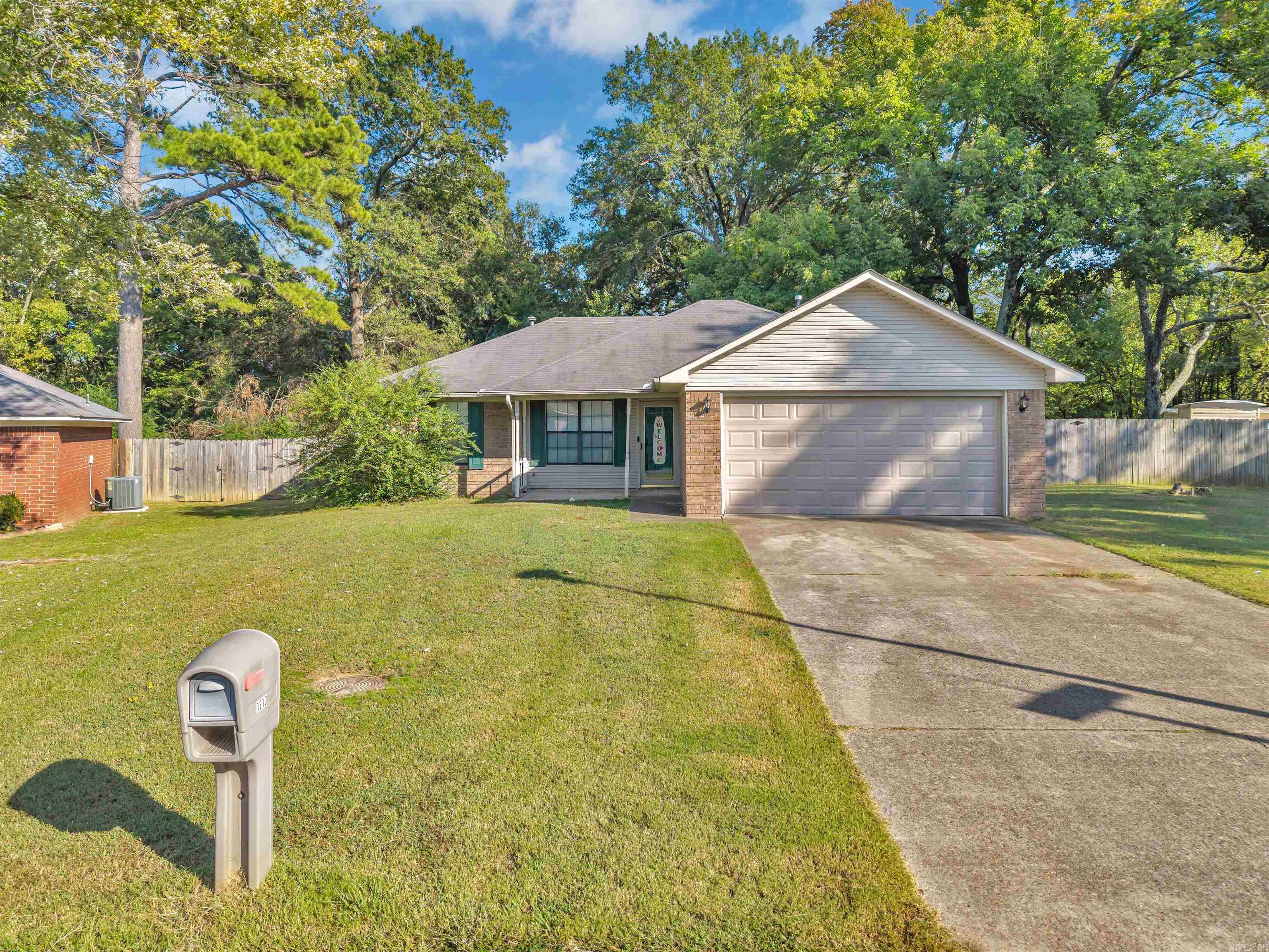 1145 Trenton  Conway, AR