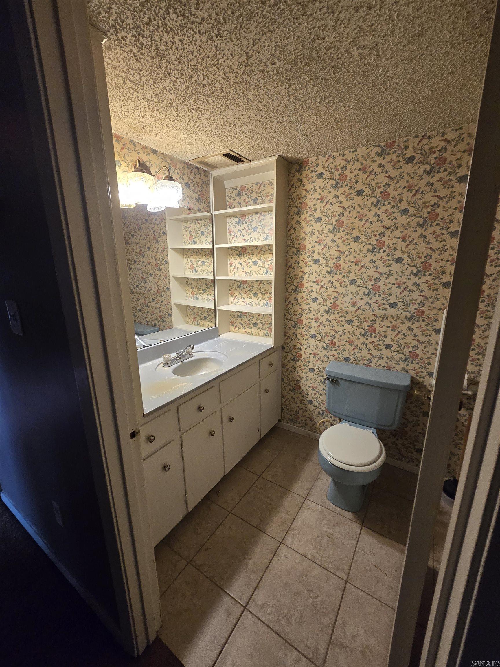 1700 W Iowa  Beebe, AR