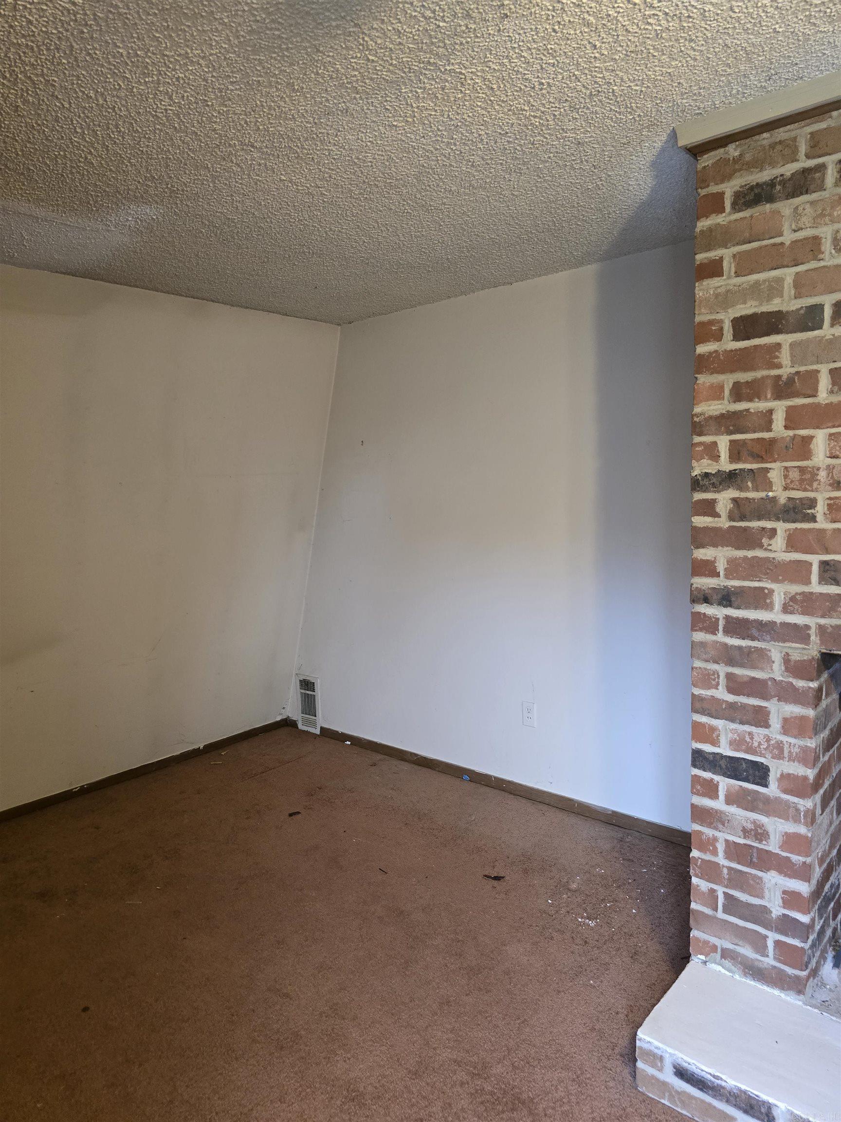 1700 W Iowa  Beebe, AR