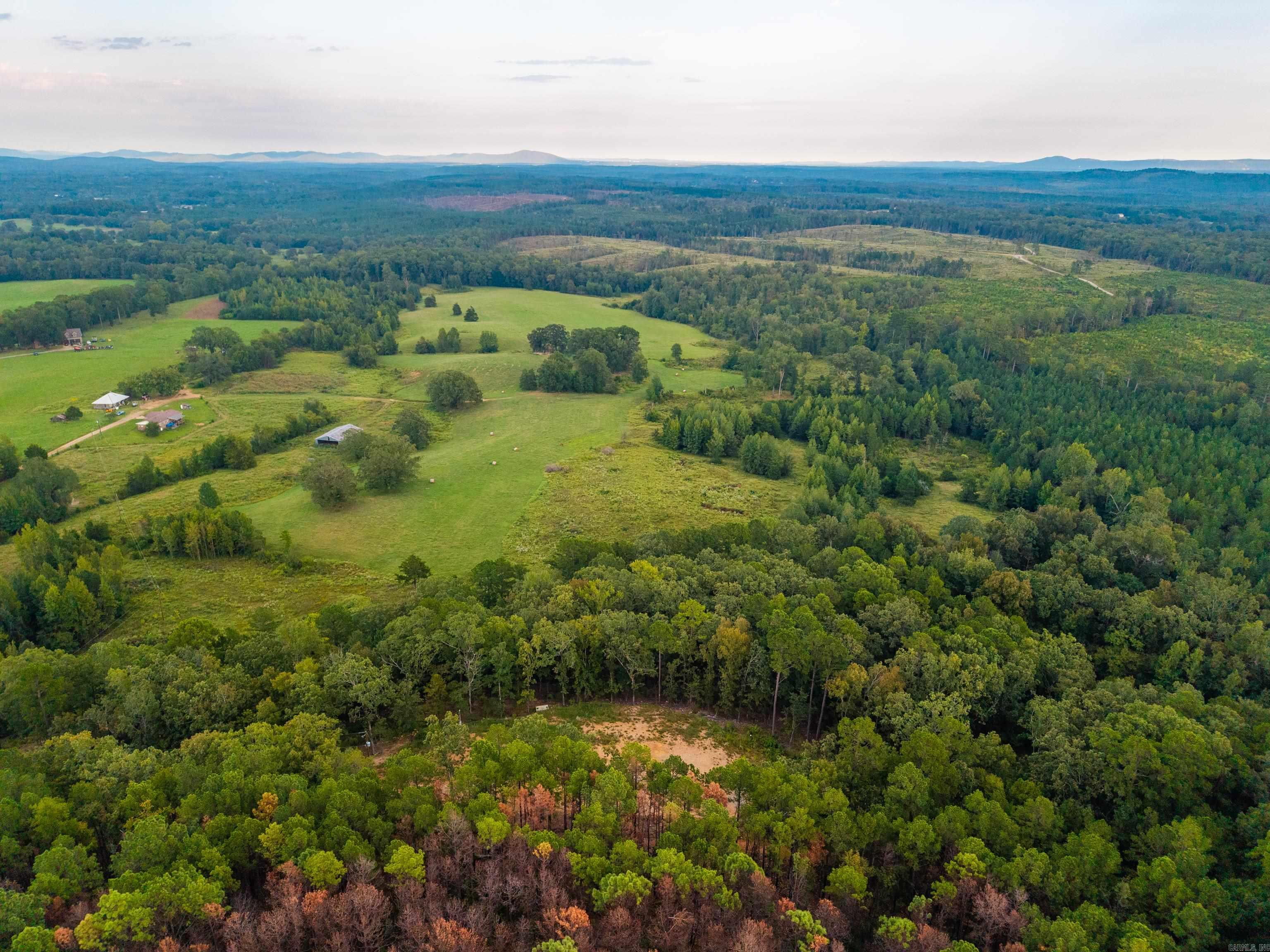 2522 S Crystal Springs  Hot Springs, AR