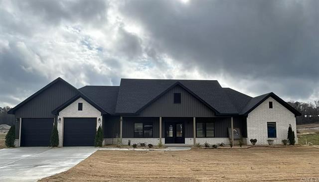 1033  Duke Drive  Bauxite, AR