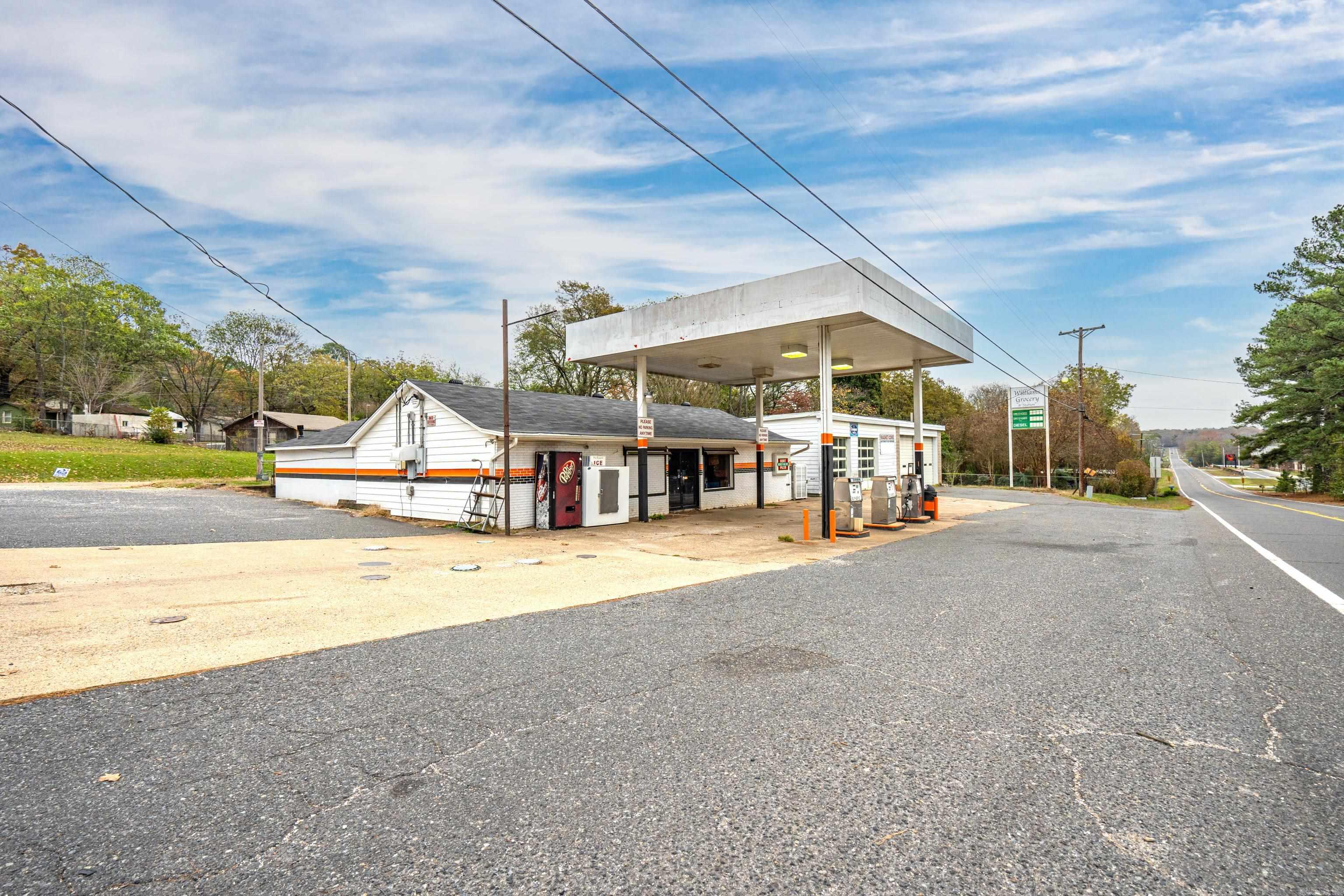 22214 Highway 51  Malvern, AR