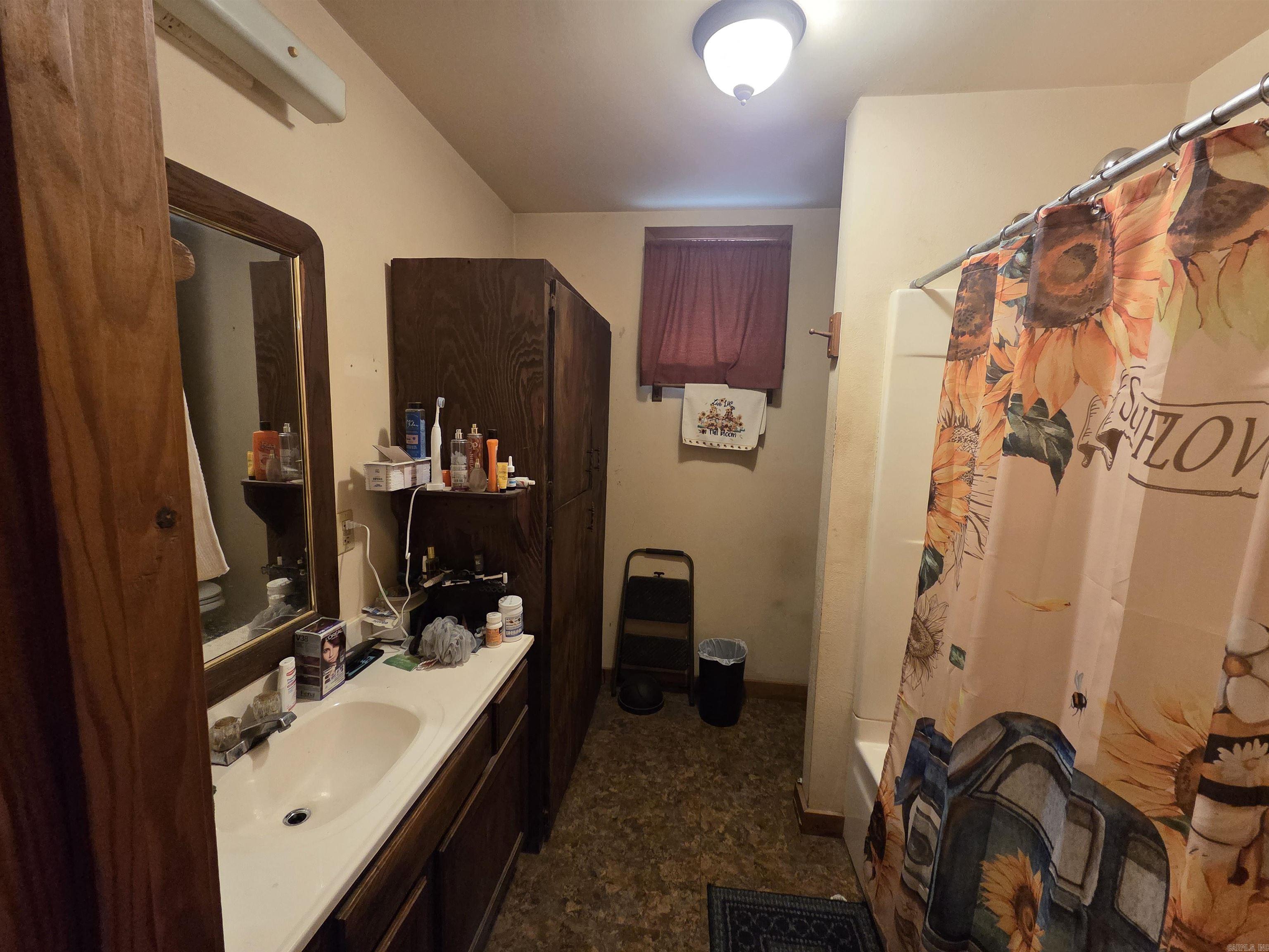 781 Sawmill  Mountain View, AR