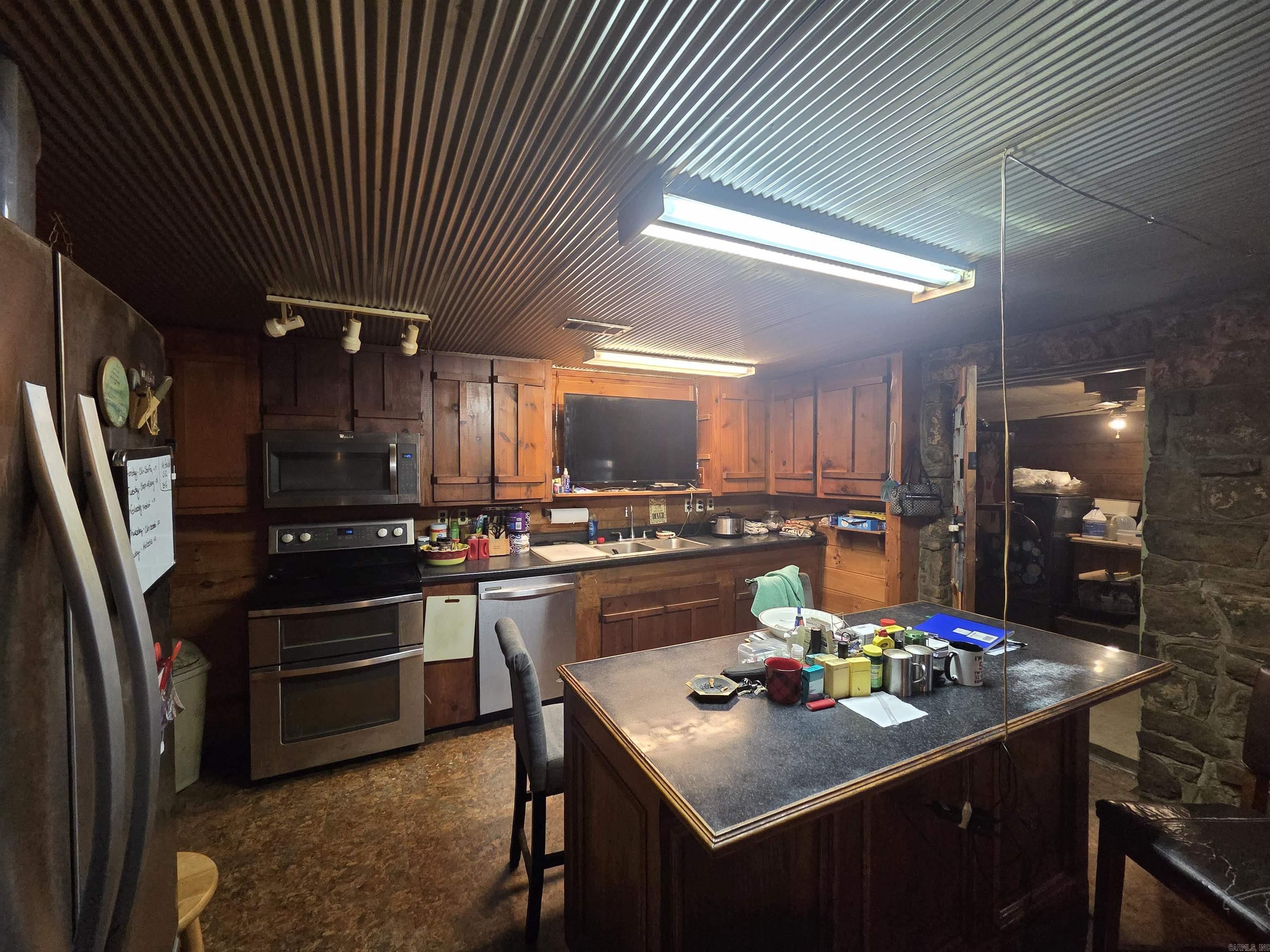 781 Sawmill  Mountain View, AR