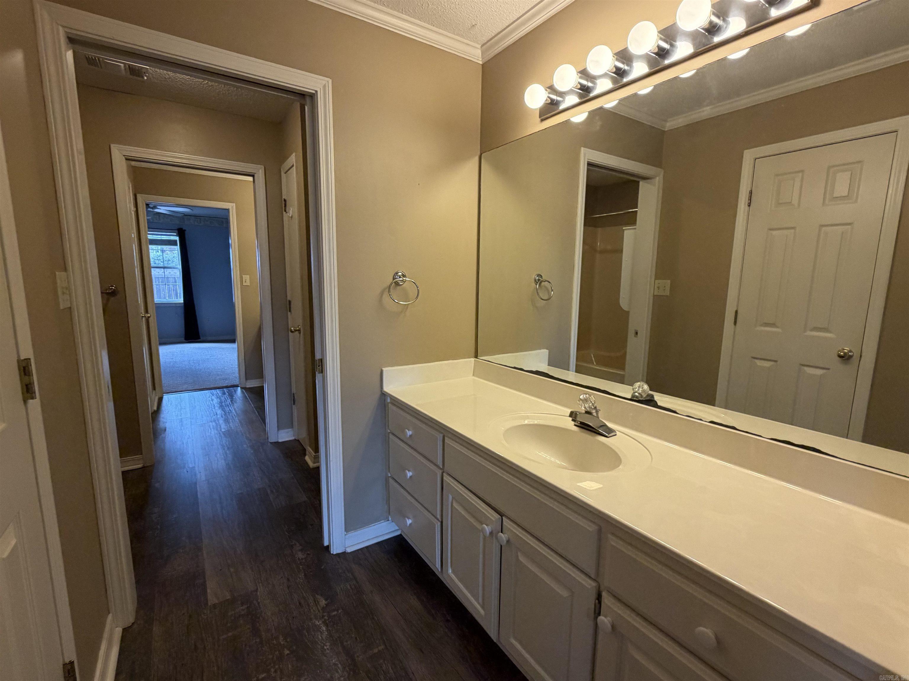 28 River Oaks Trace  Searcy, AR