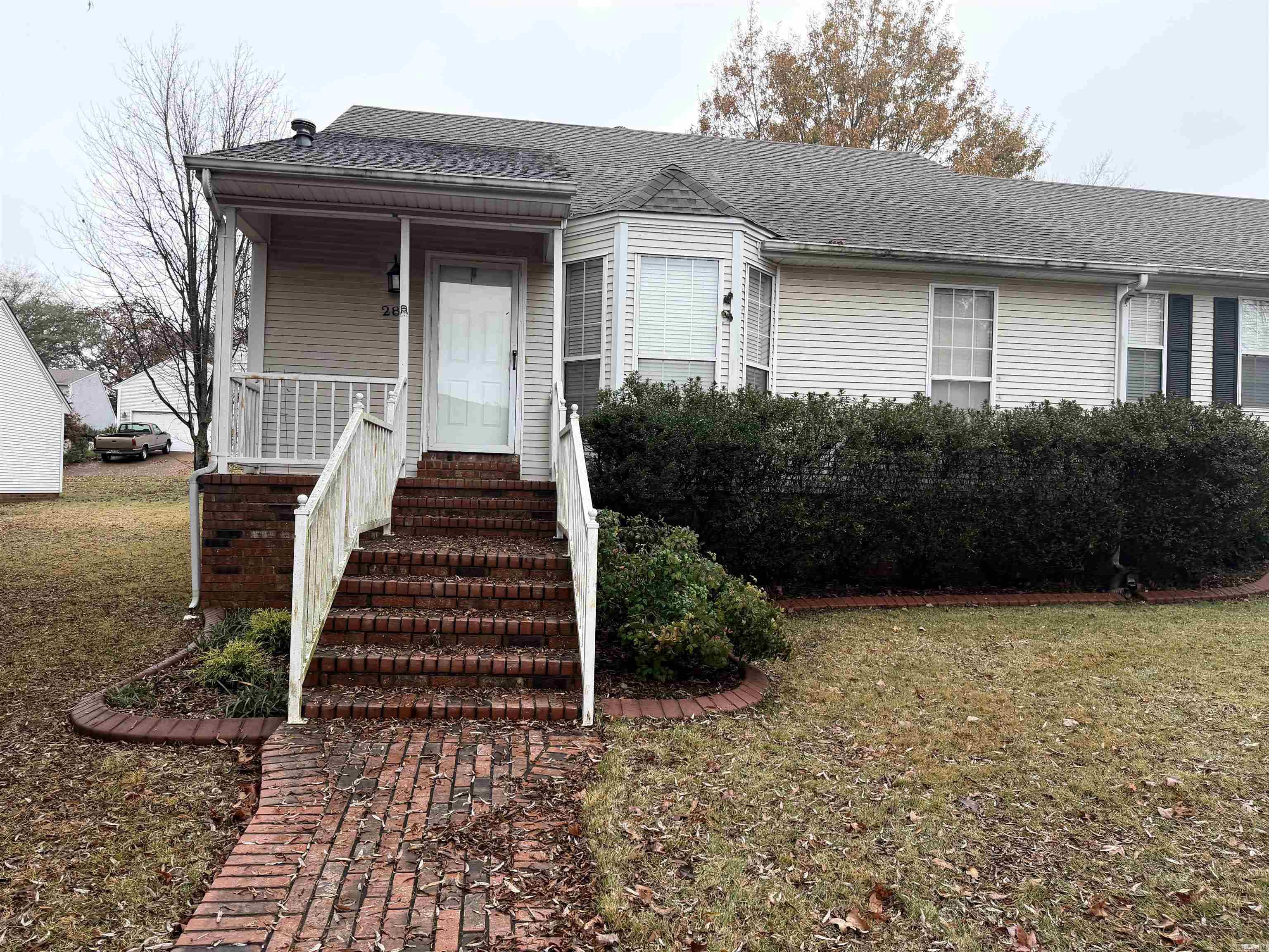 28 River Oaks Trace  Searcy, AR