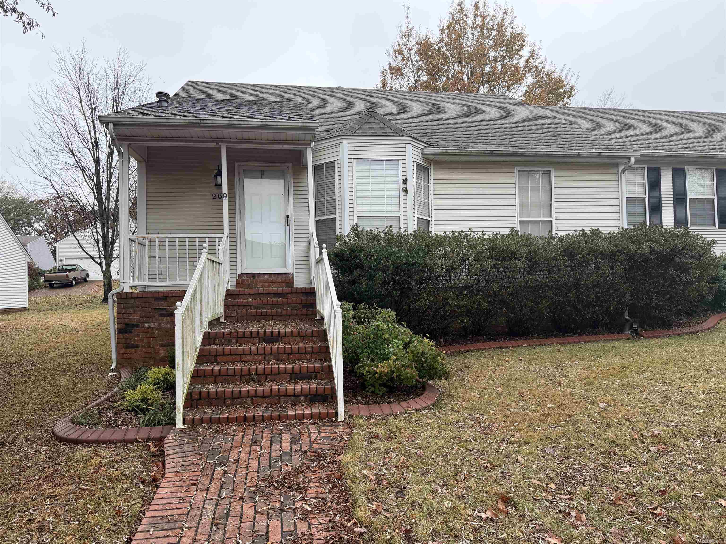 28 River Oaks Trace  Searcy, AR