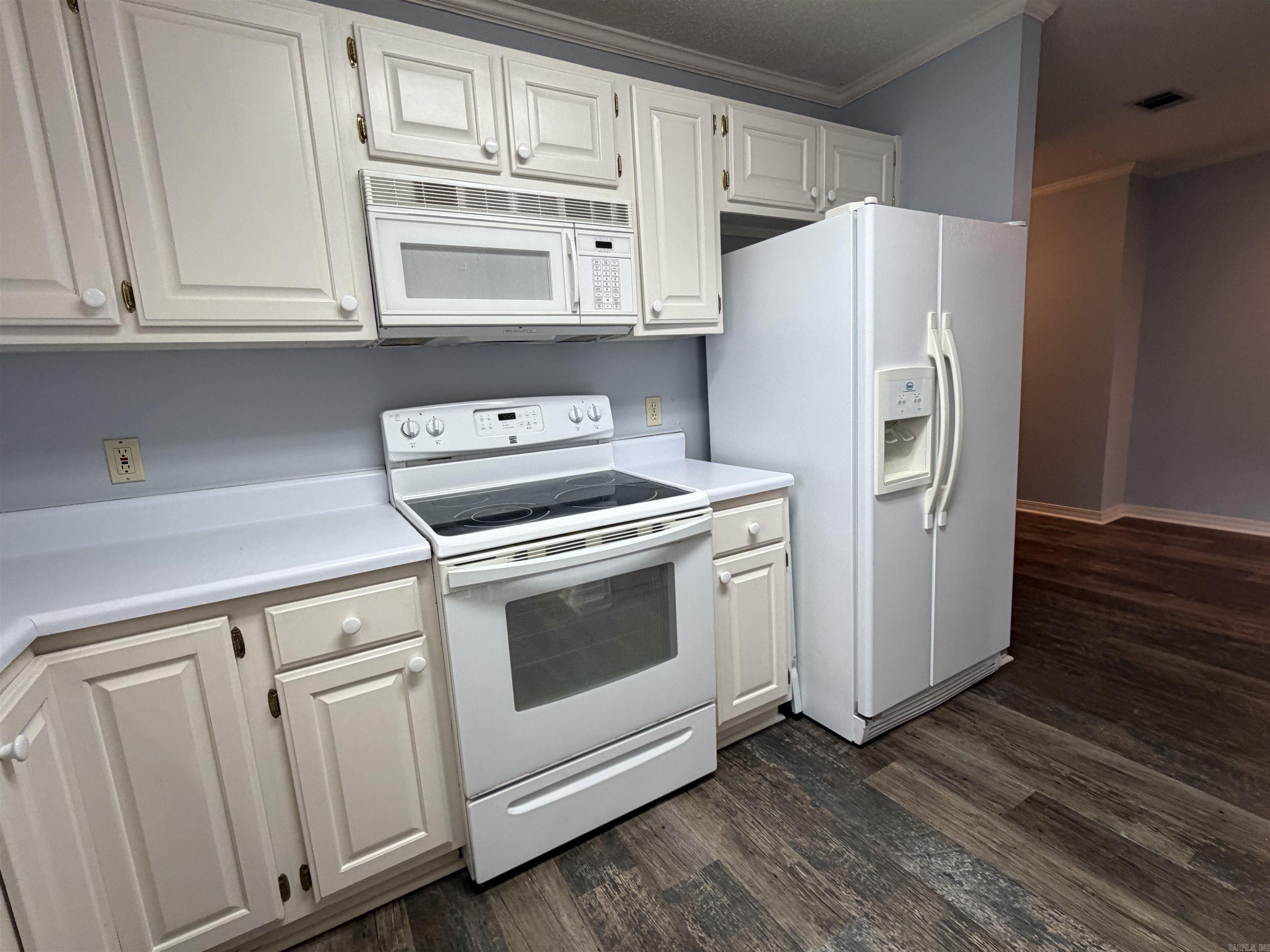 28 River Oaks Trace  Searcy, AR