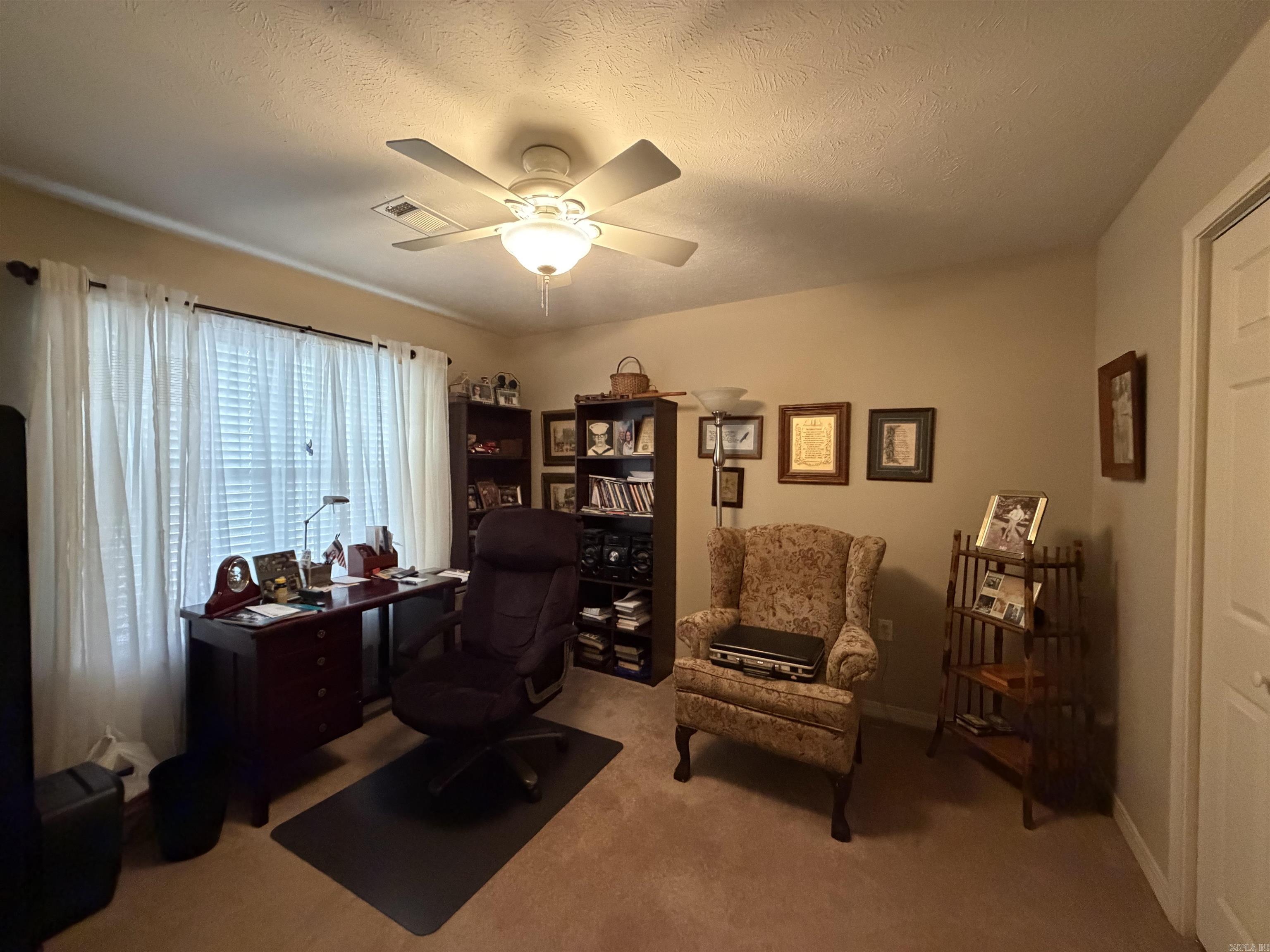 604 Llama  Searcy, AR