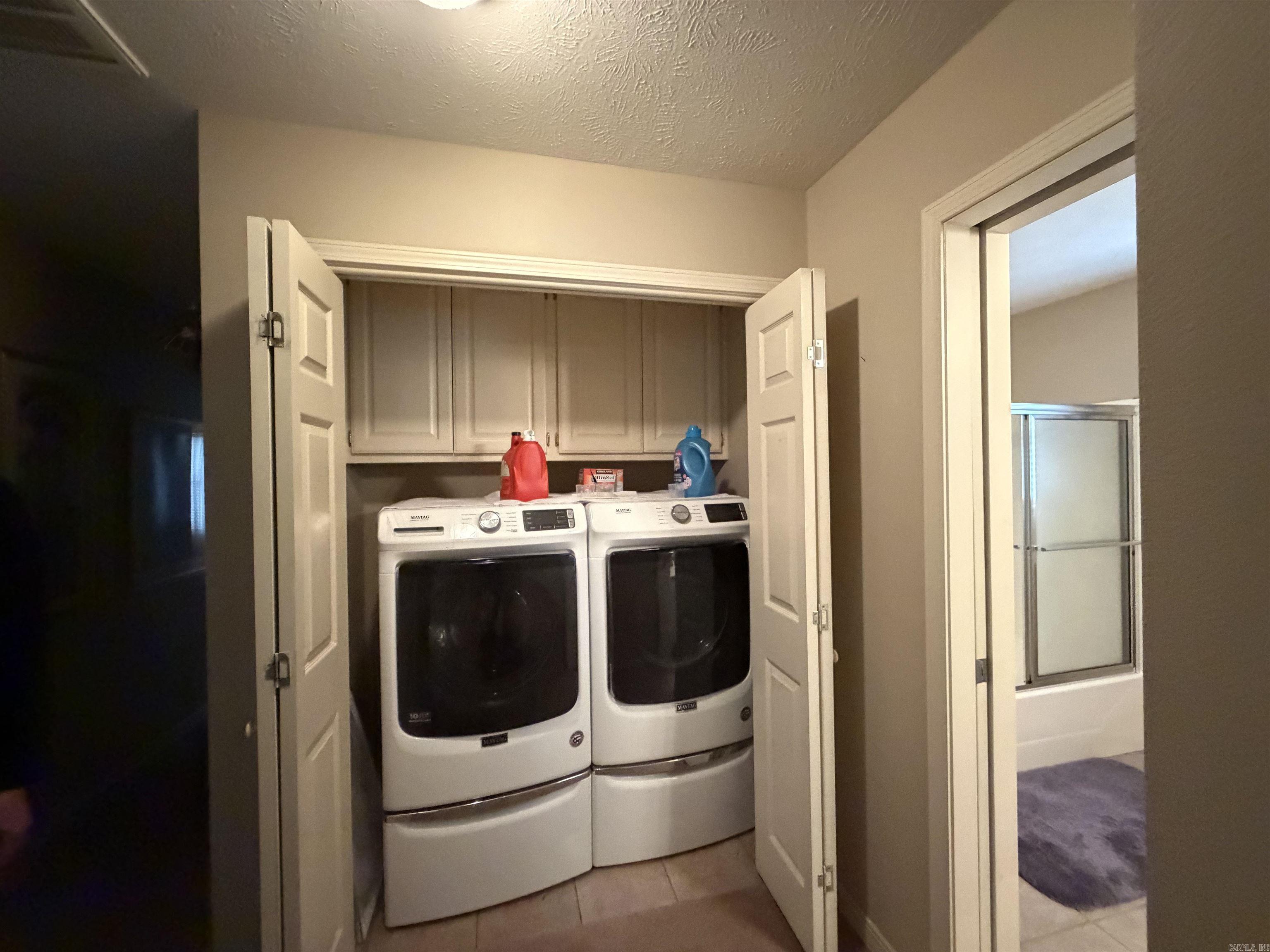 604 Llama  Searcy, AR