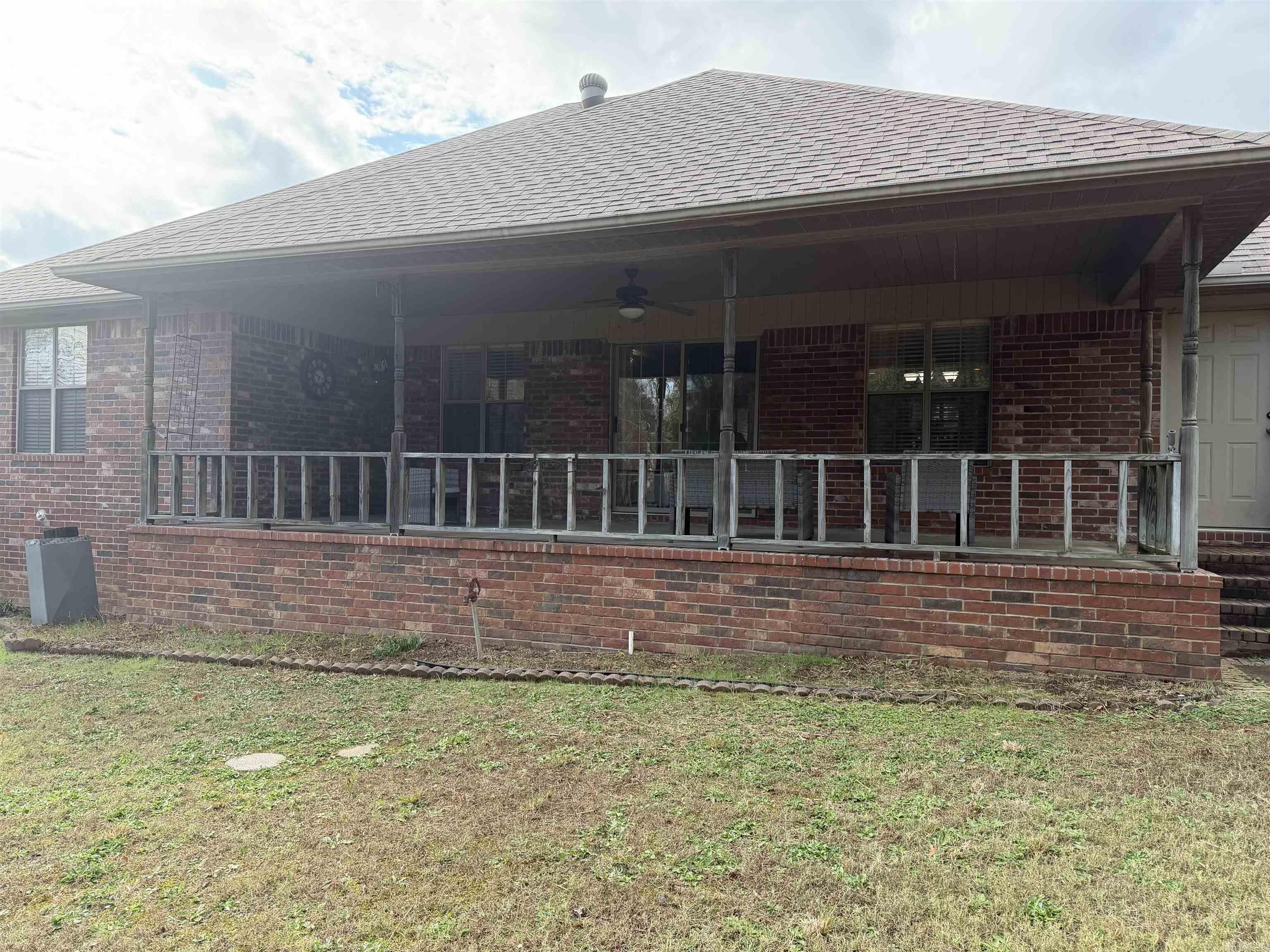 604 Llama  Searcy, AR