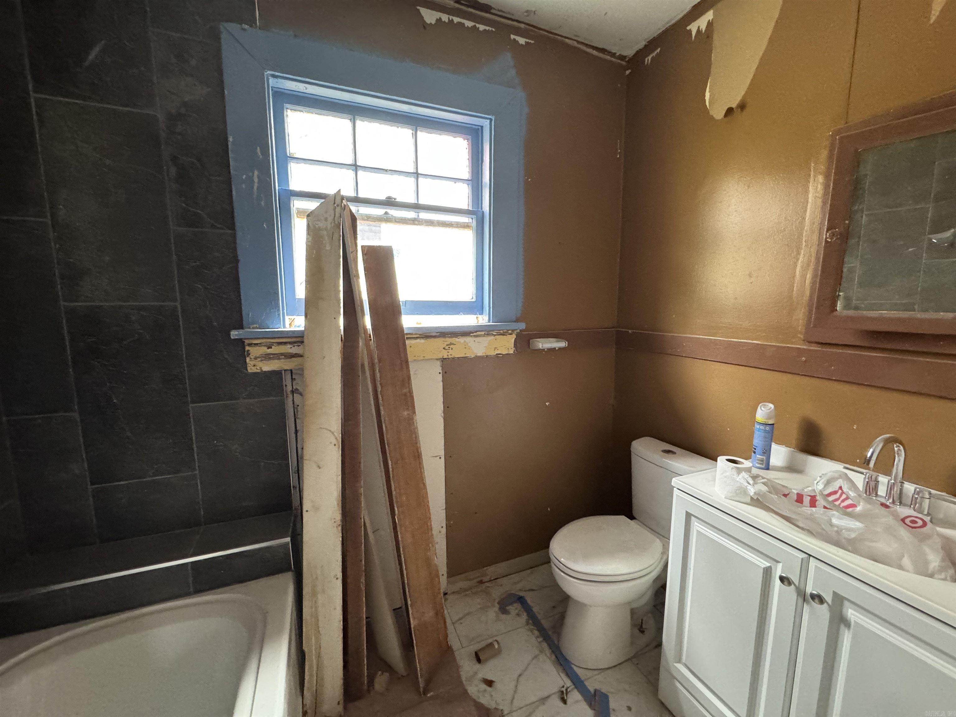 2405 Wolfe  Little Rock, AR