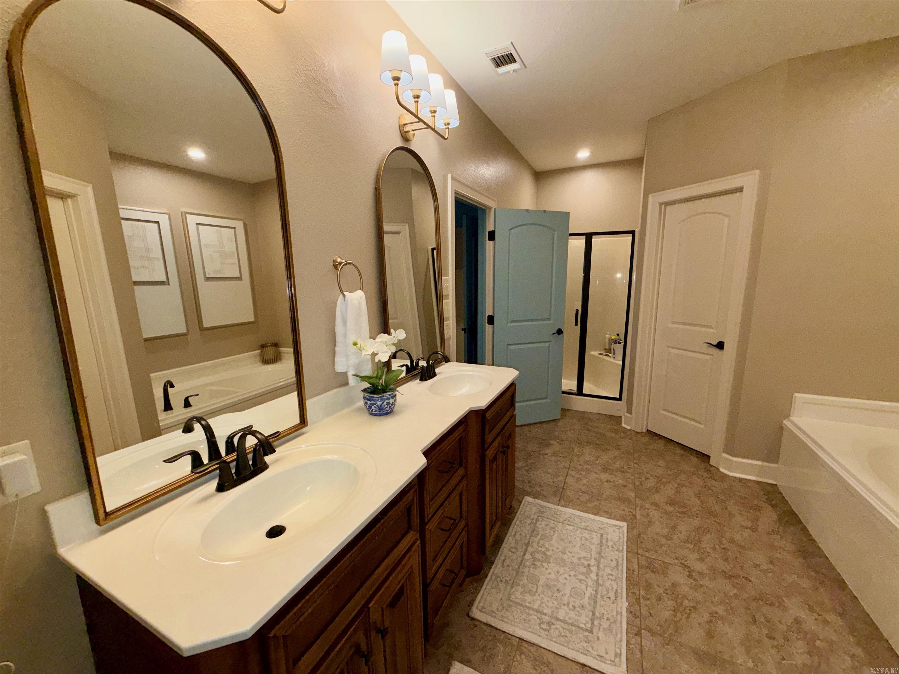 25 Colt  Greenbrier, AR