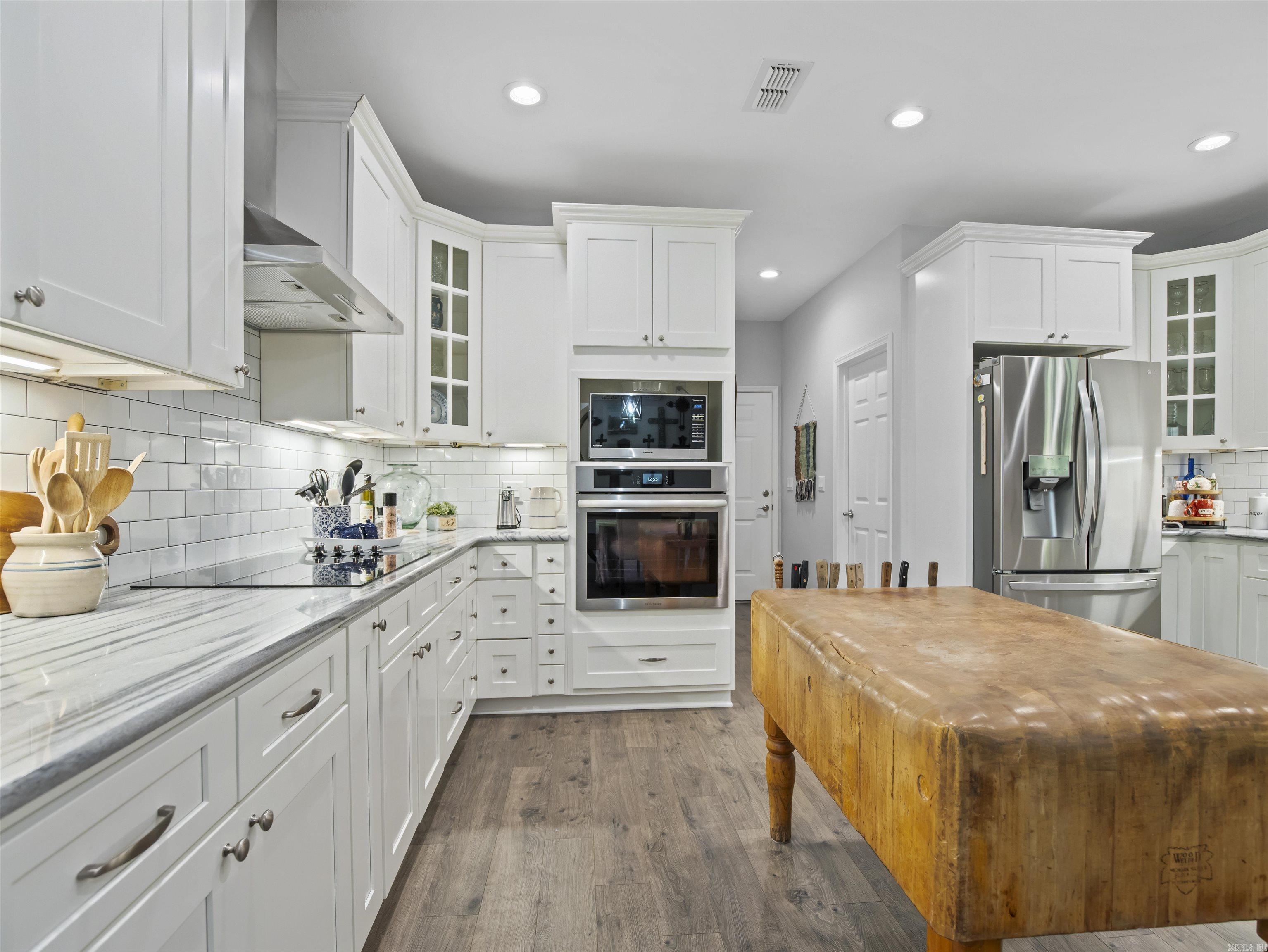 29 Gandesa  Hot Springs Village, AR