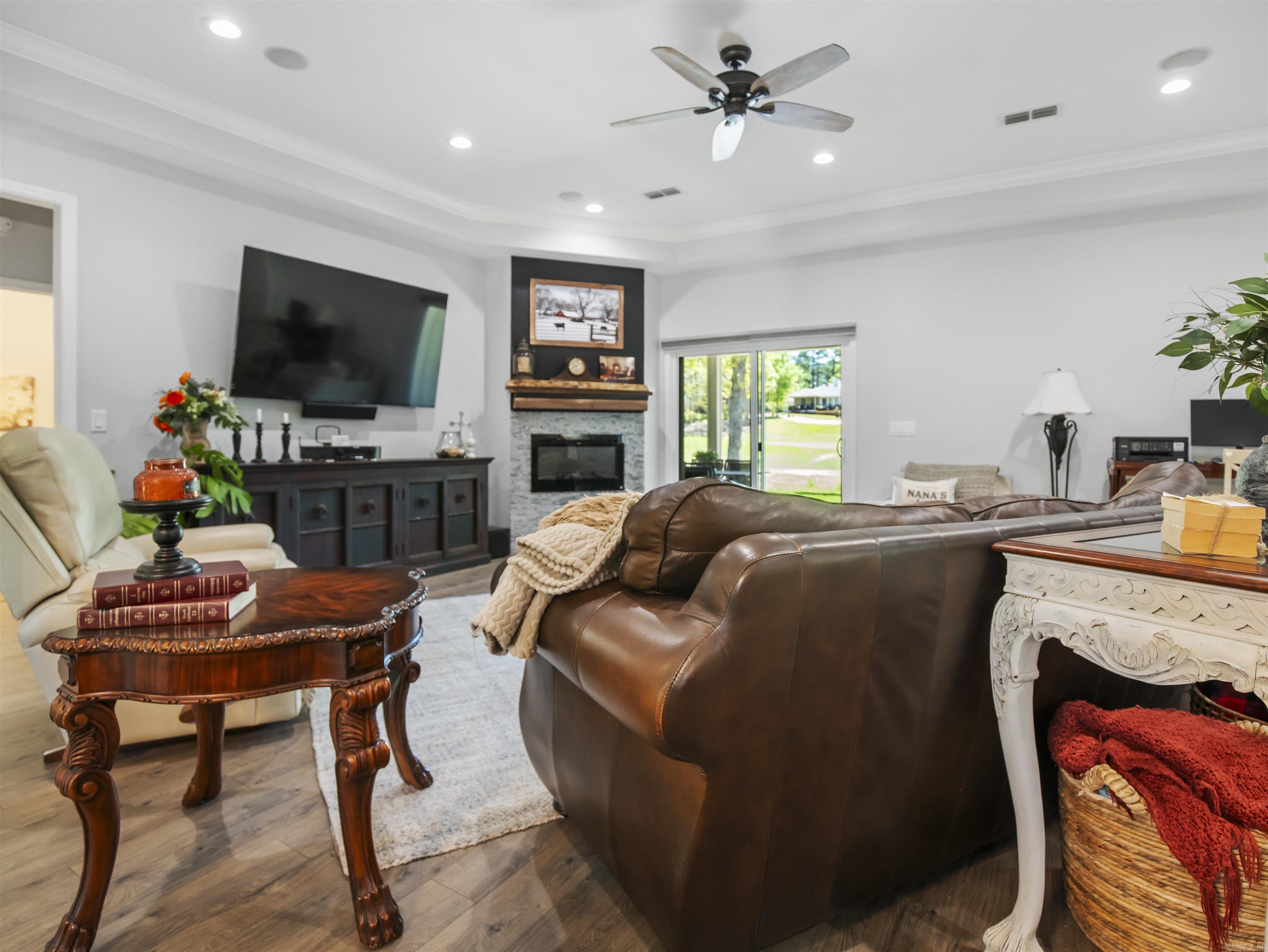 29 Gandesa  Hot Springs Village, AR