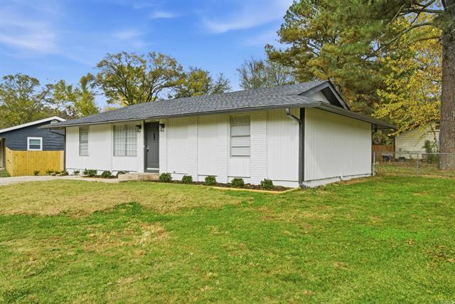 102  Squire  Hot Springs National Park, AR