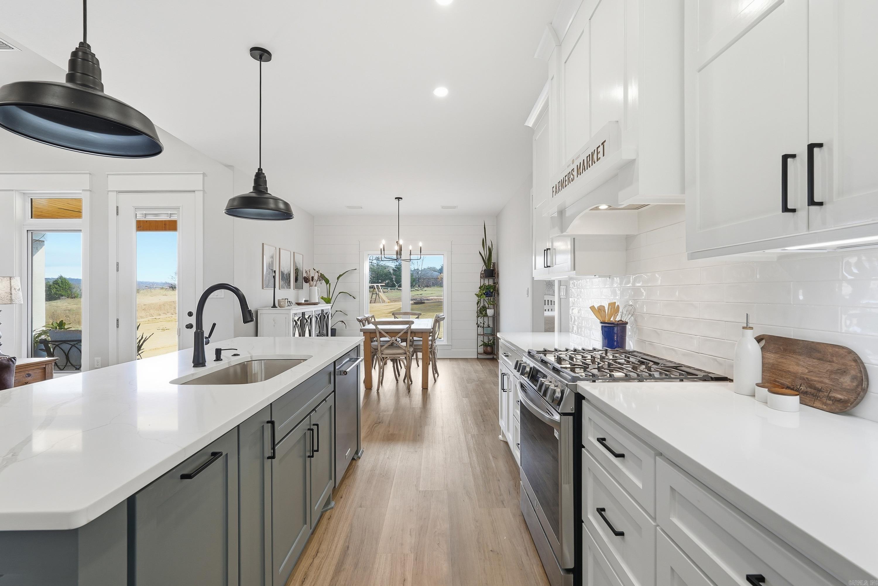 181 Irene  Greenbrier, AR