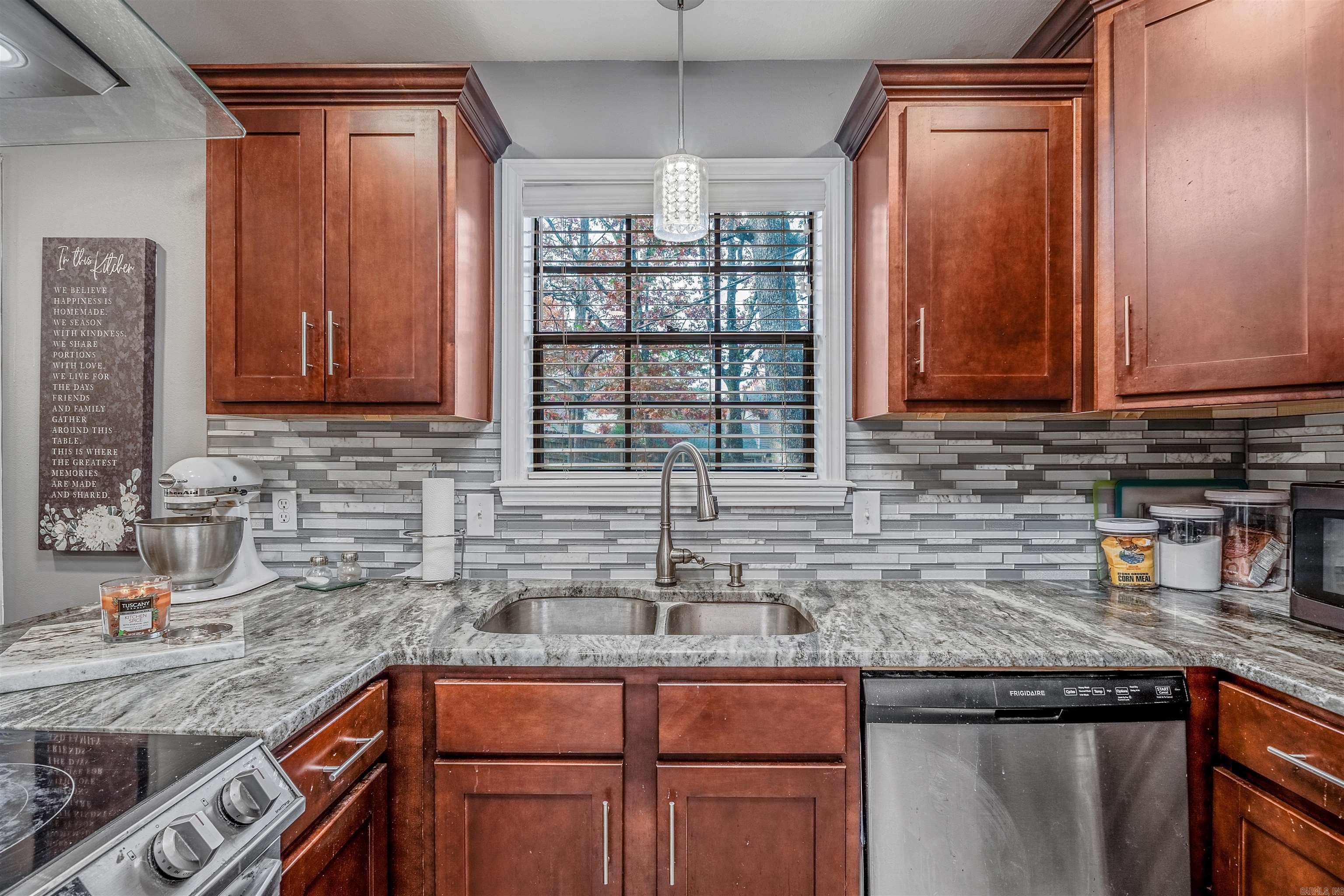 16 Emerald  Little Rock, AR