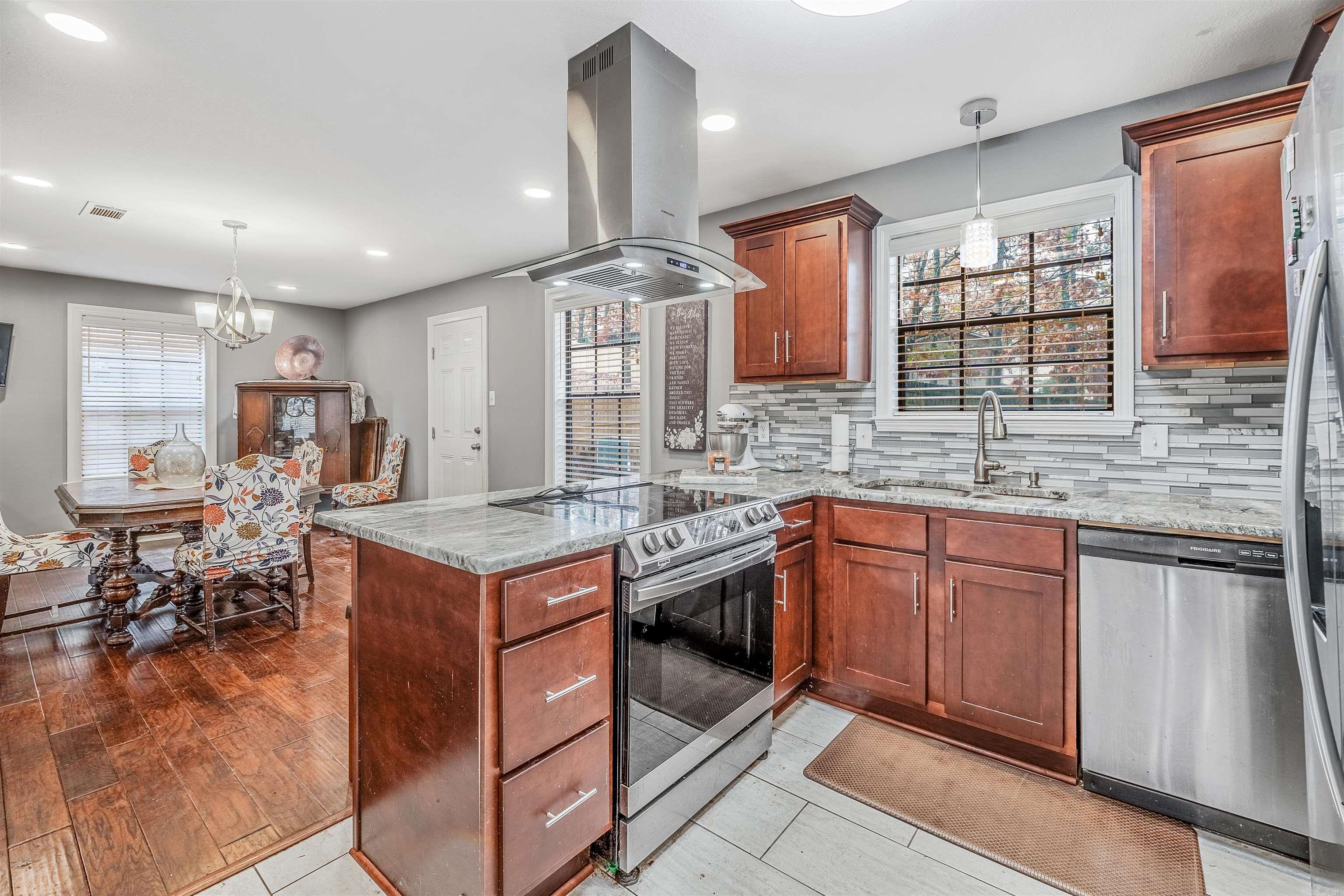 16 Emerald  Little Rock, AR