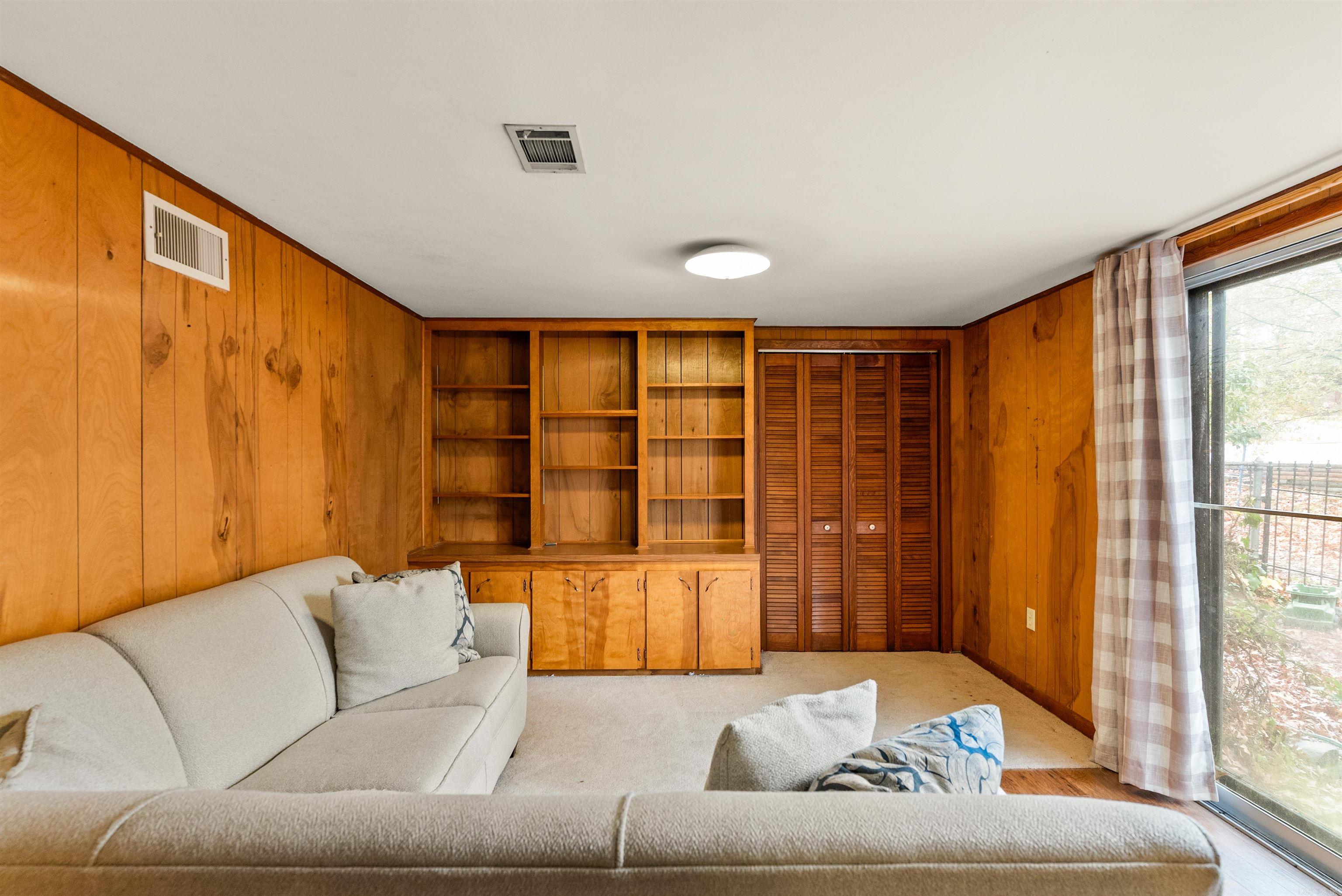 901 E 53rd  North Little Rock, AR