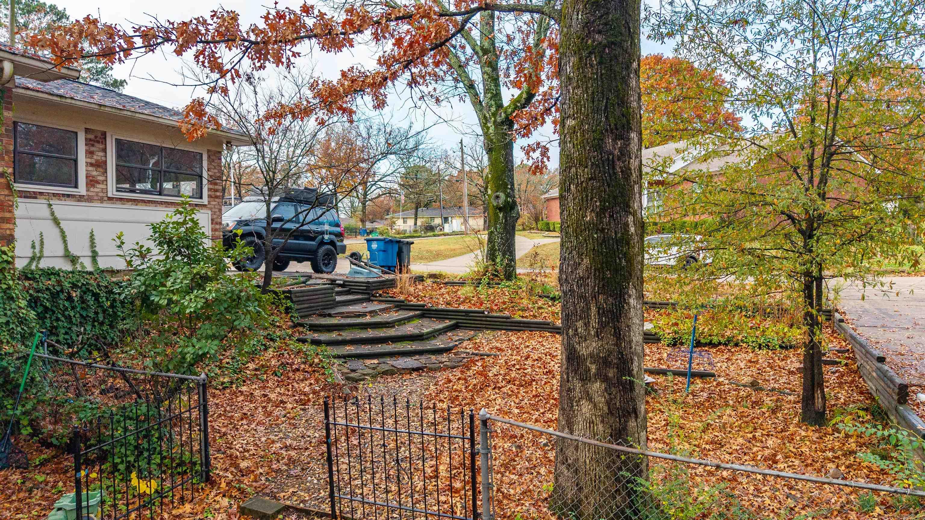 901 E 53rd  North Little Rock, AR