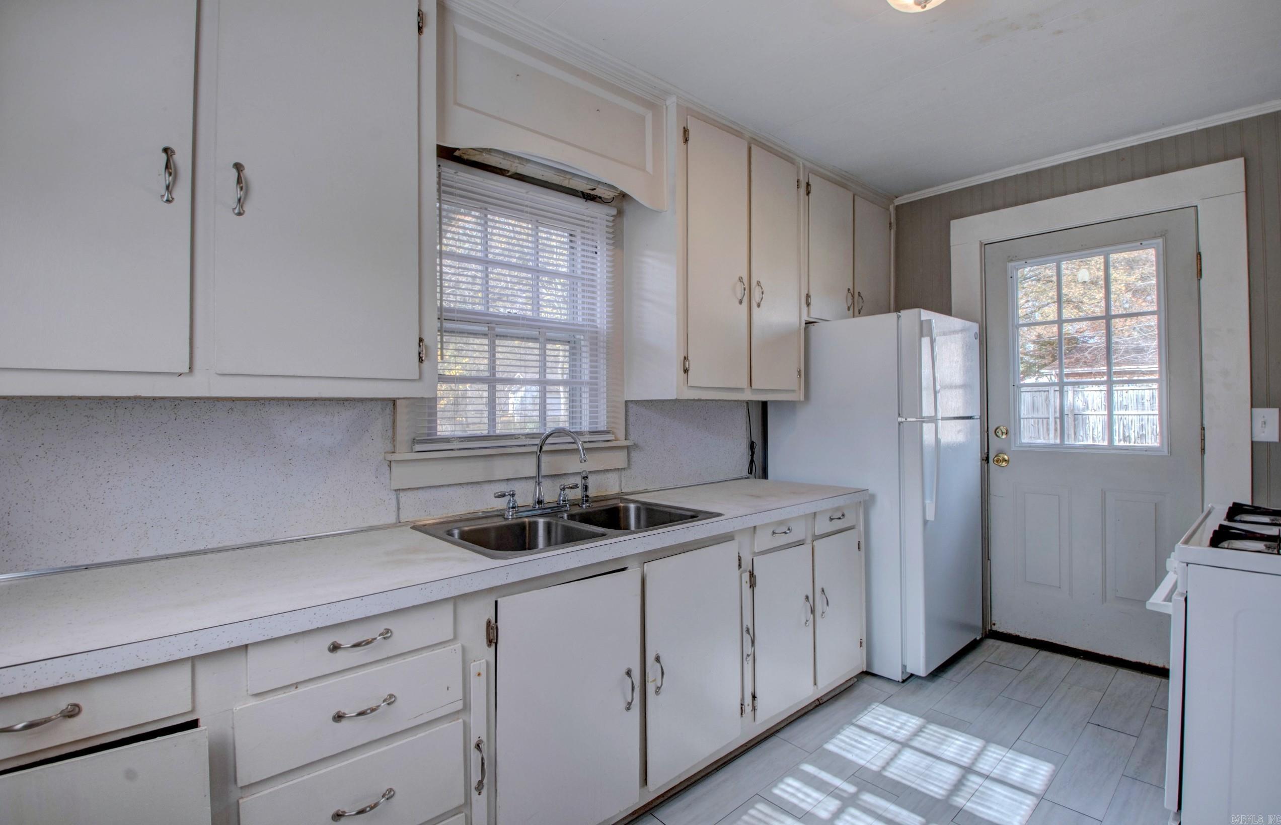 607 James  Searcy, AR