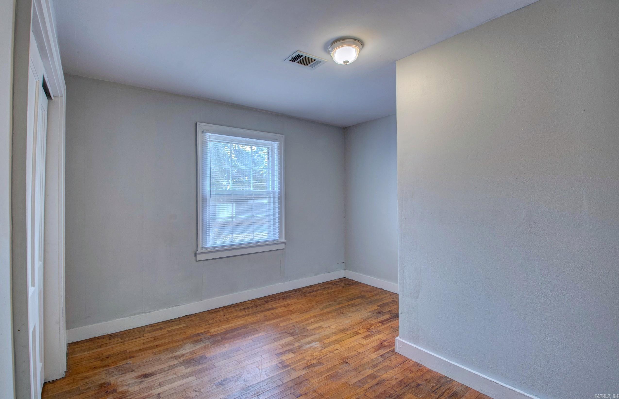 607 James  Searcy, AR