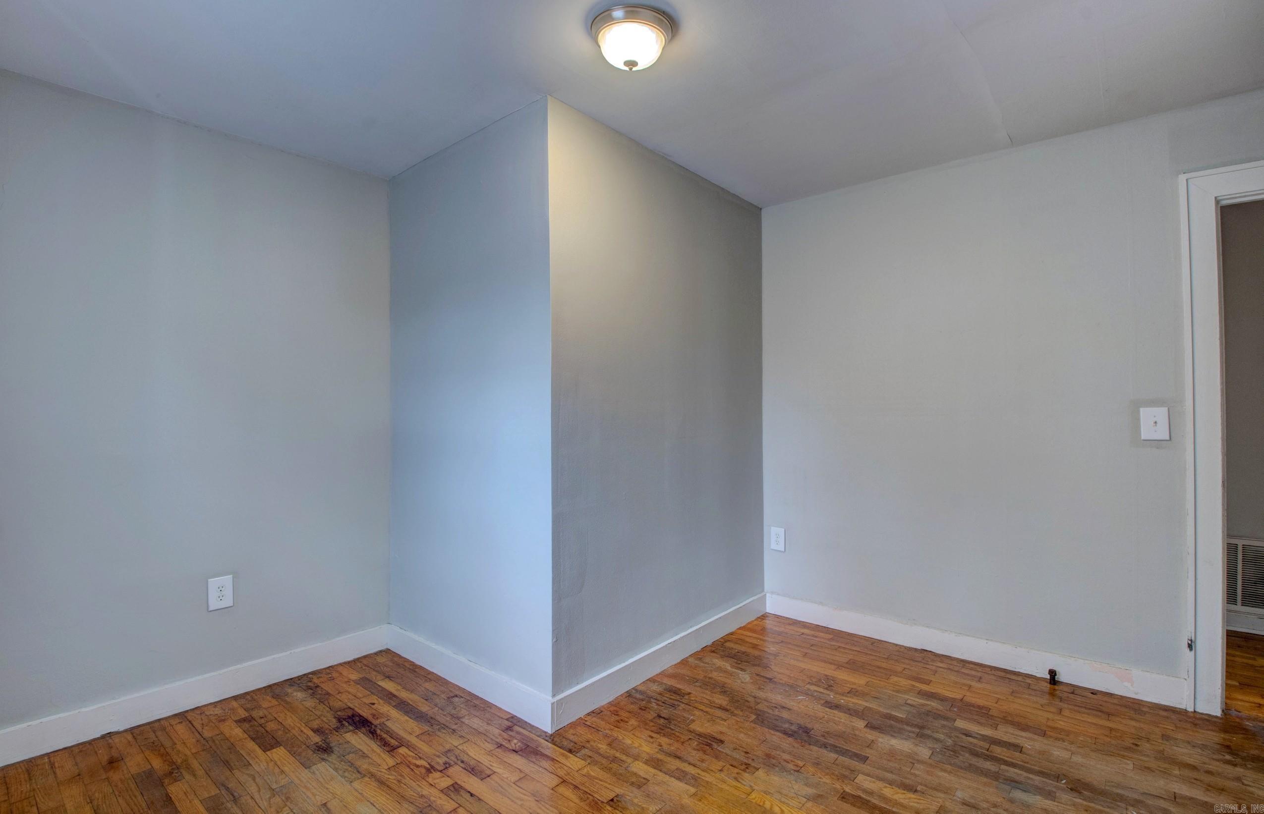 607 James  Searcy, AR