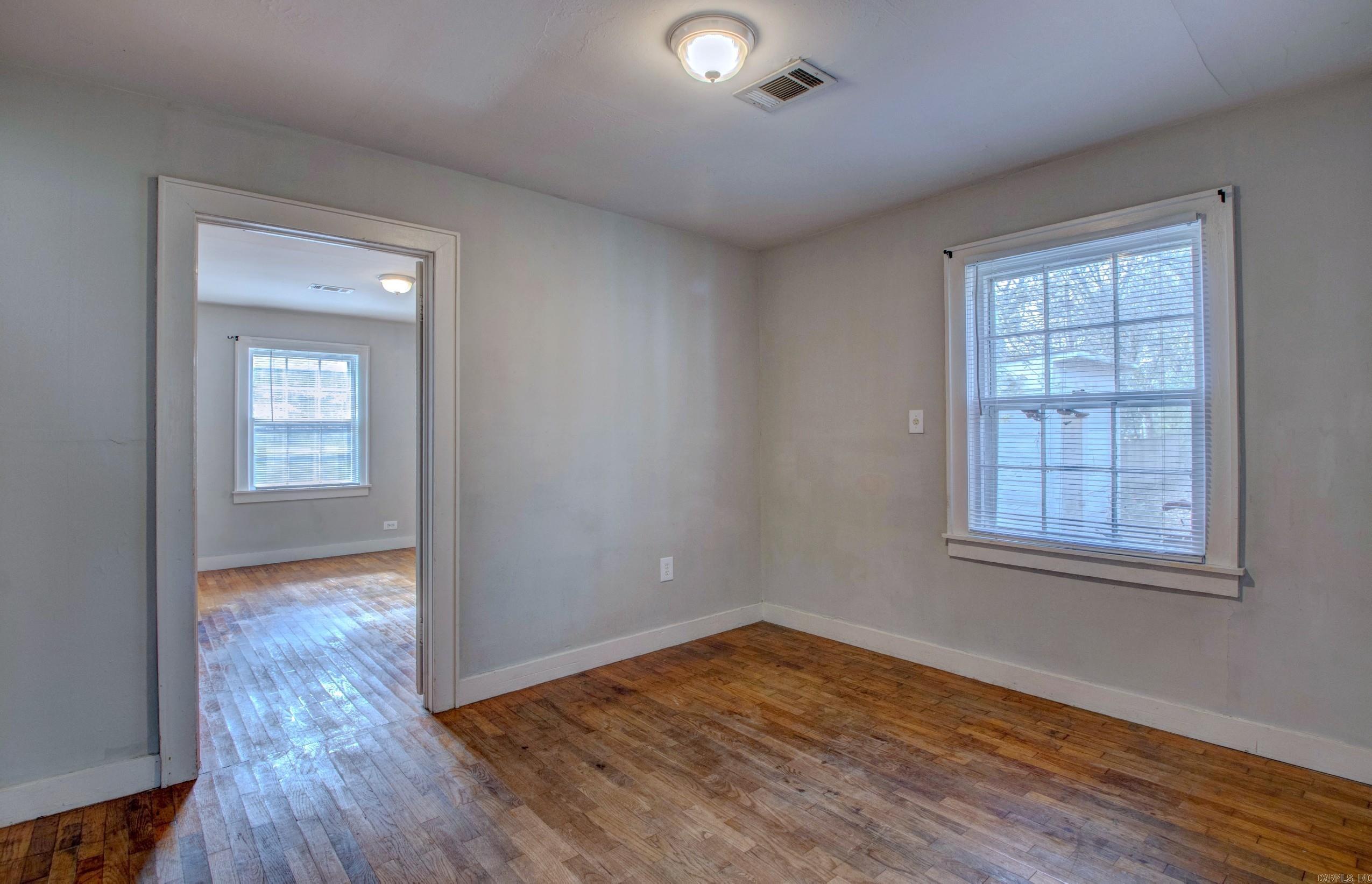 607 James  Searcy, AR