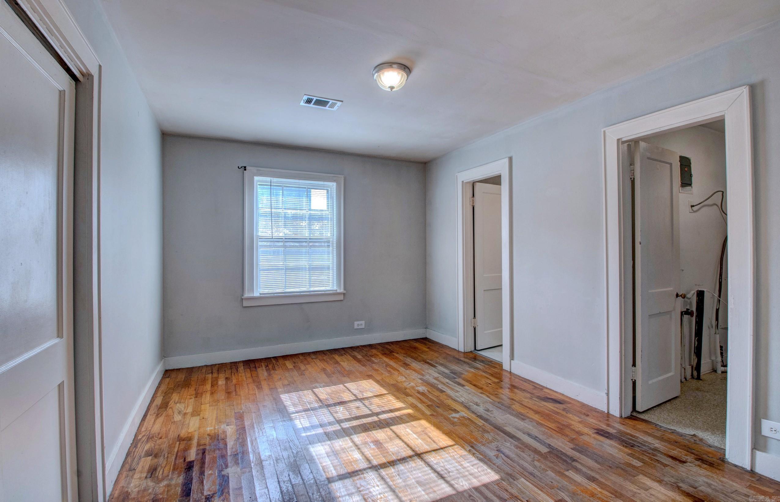 607 James  Searcy, AR