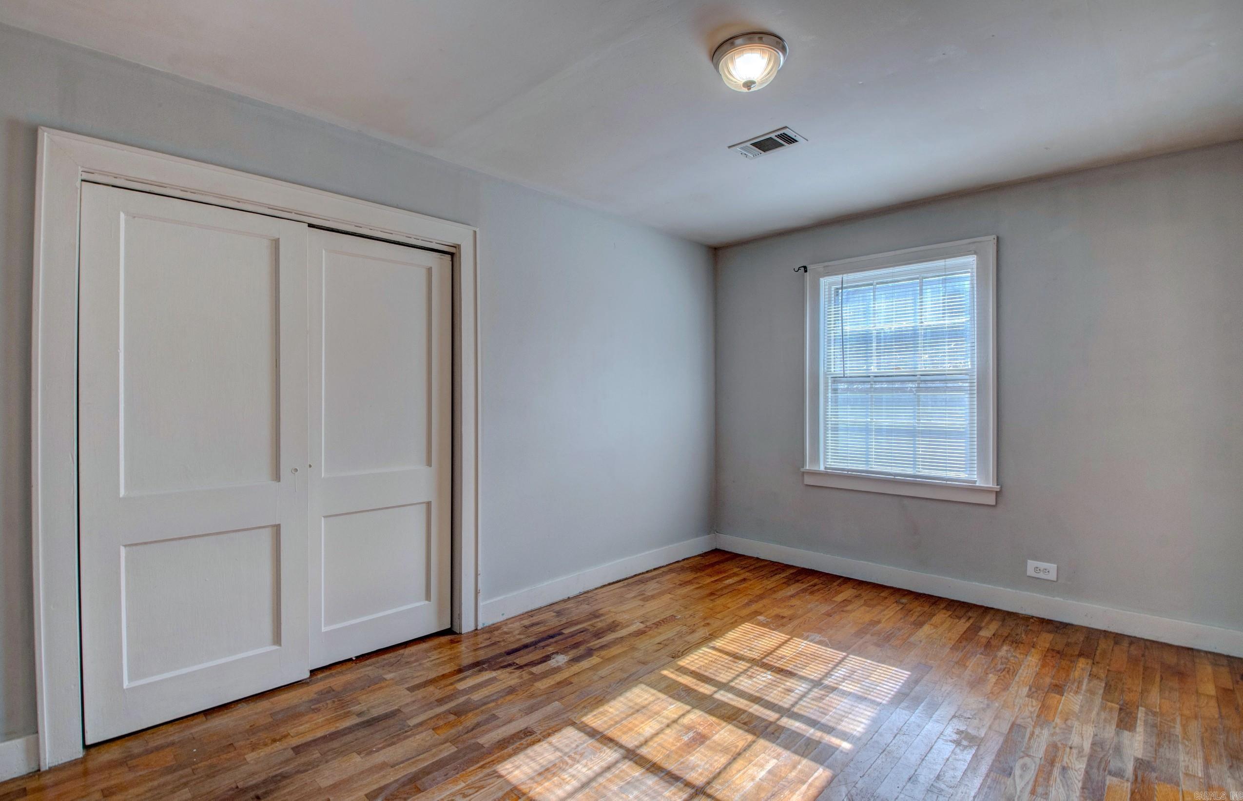 607 James  Searcy, AR