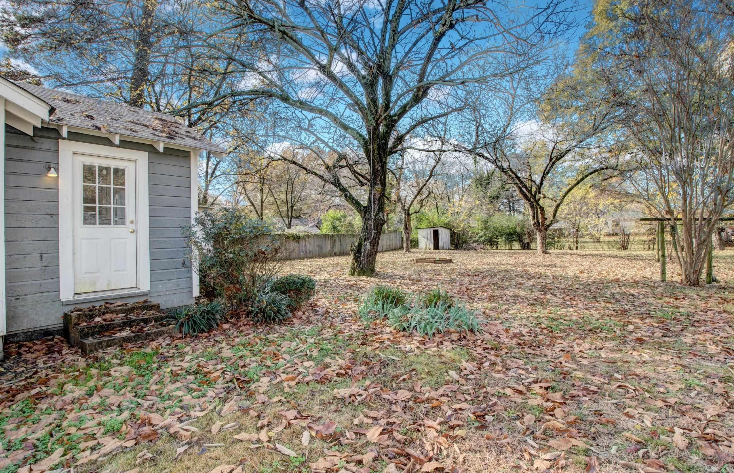 607 James  Searcy, AR