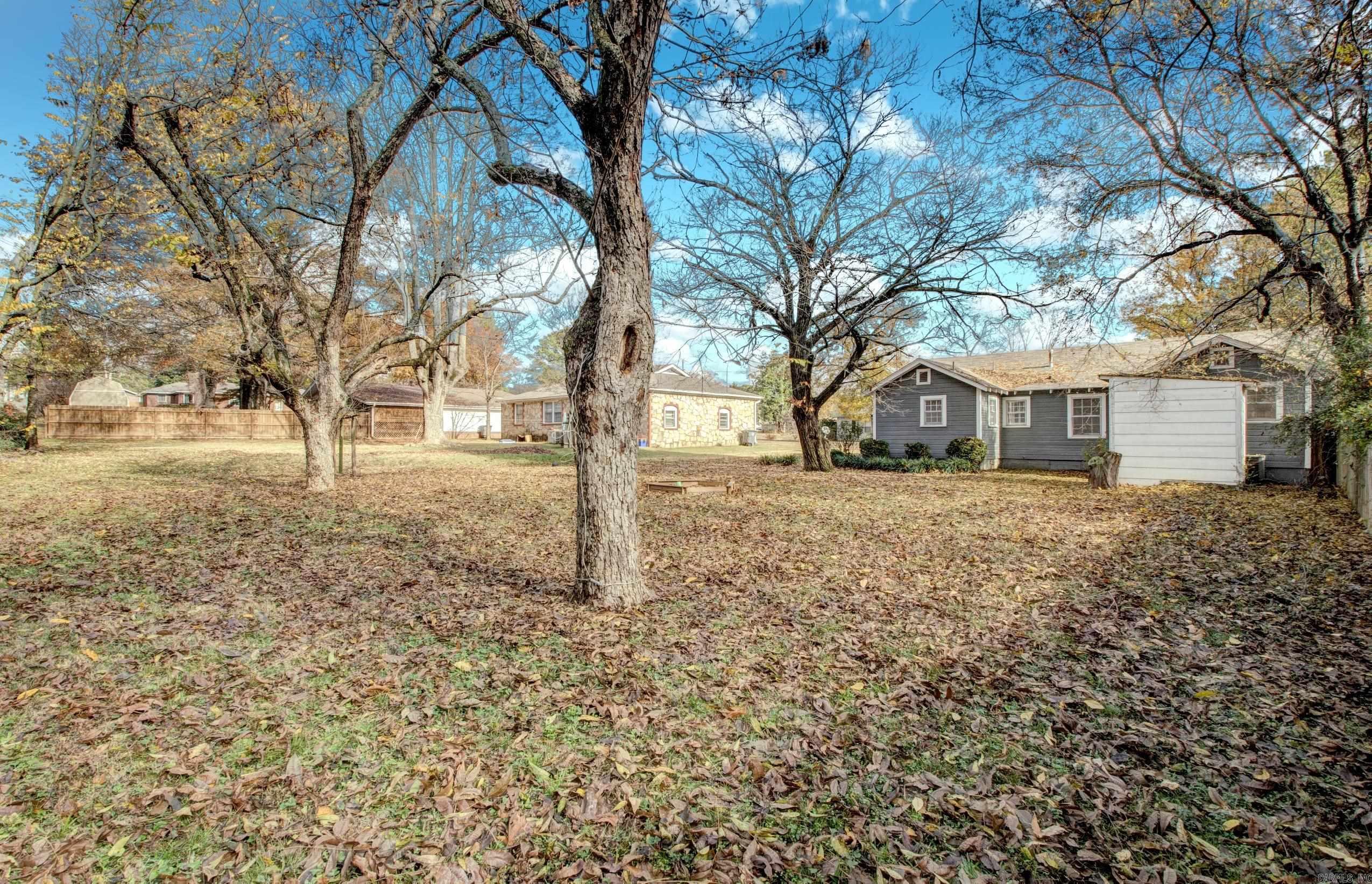 607 James  Searcy, AR