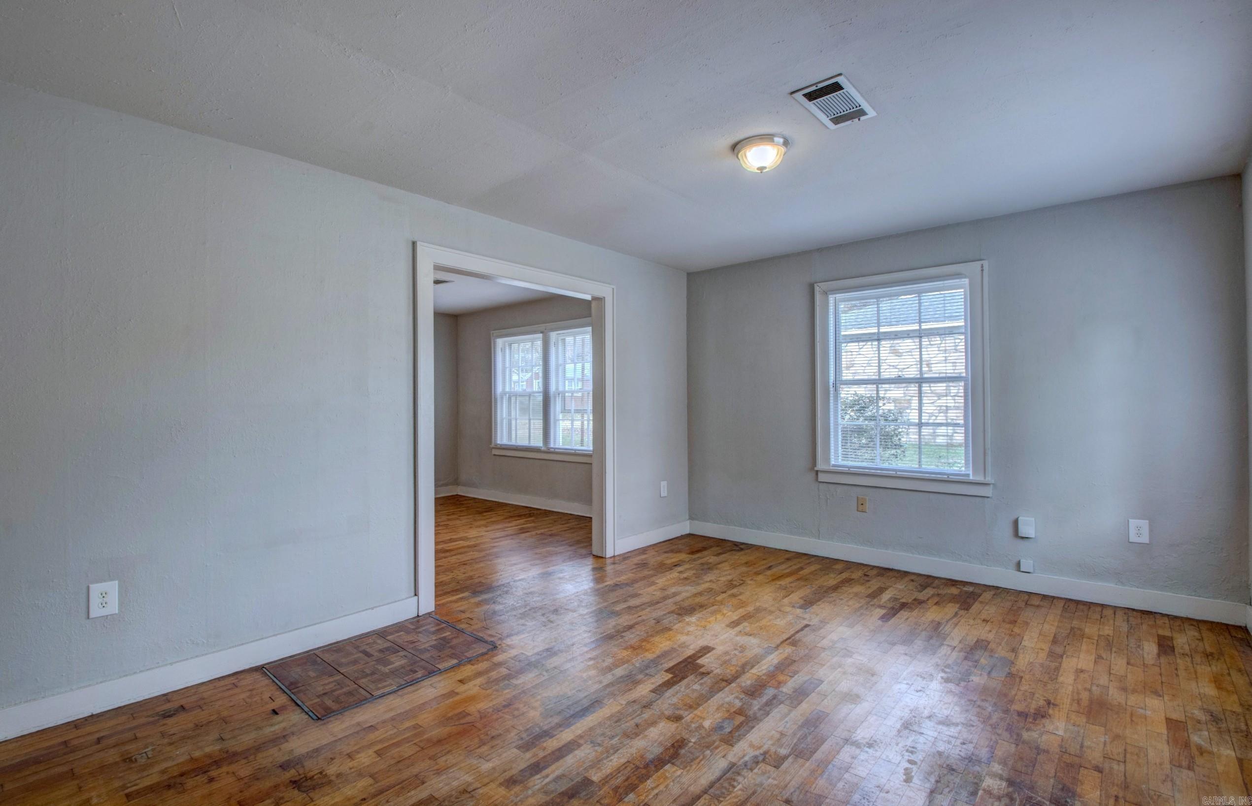 607 James  Searcy, AR