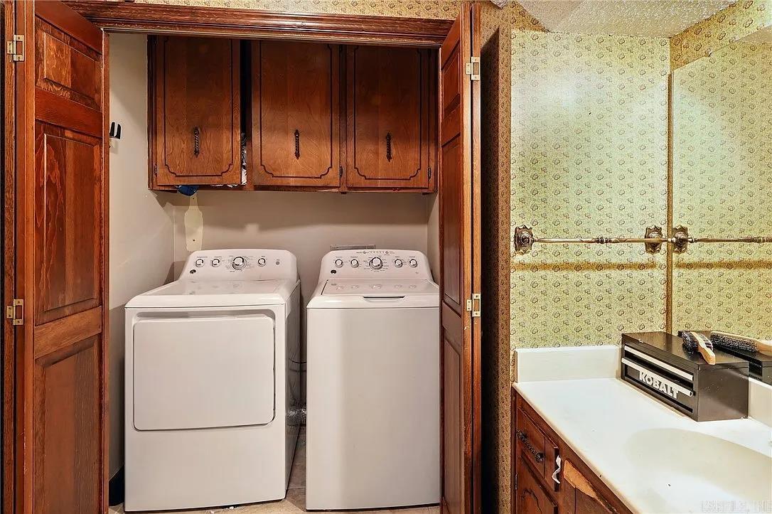 614 Beaconsfield  Sherwood, AR