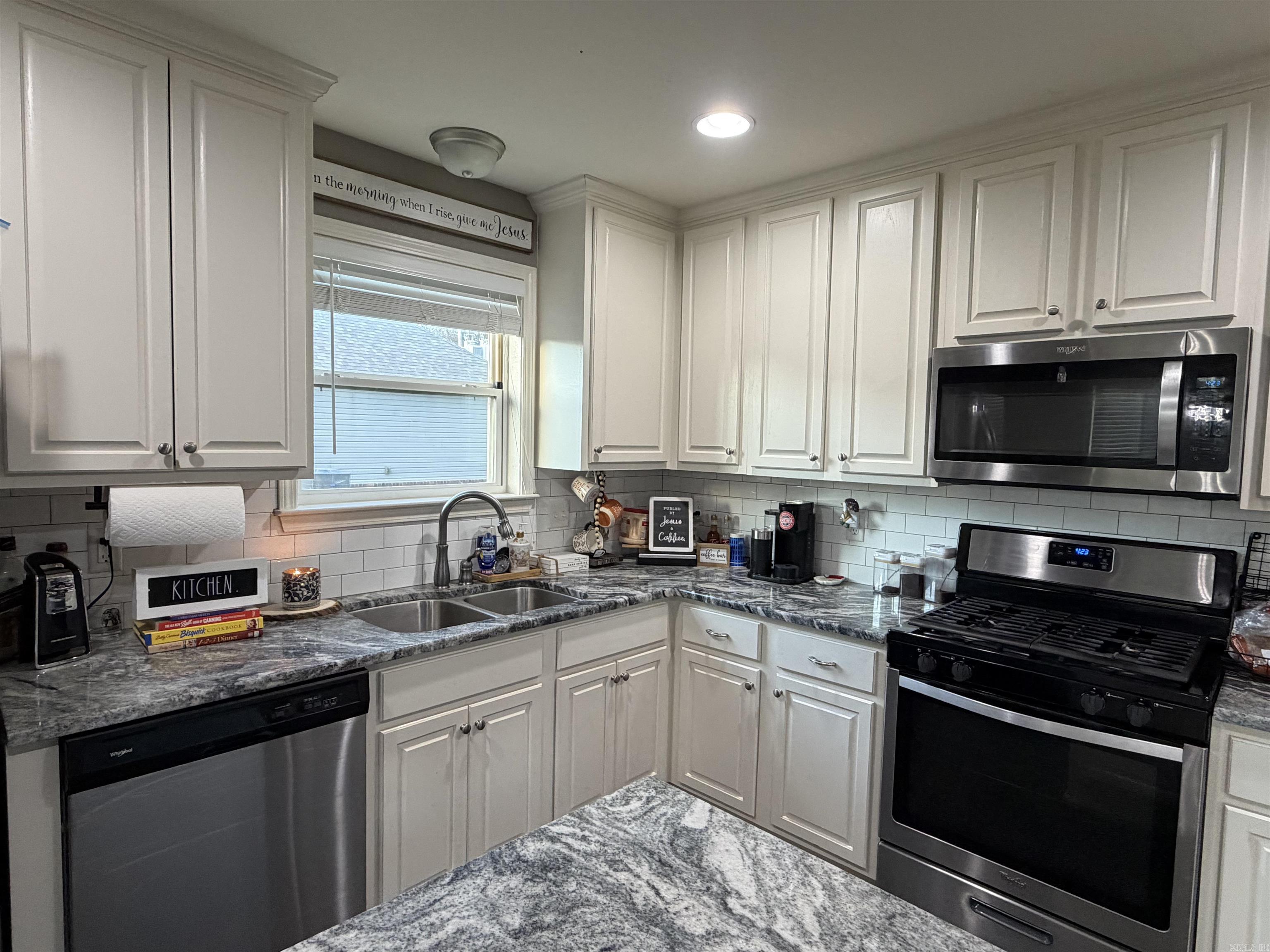 9417 Crossroads  Benton, AR