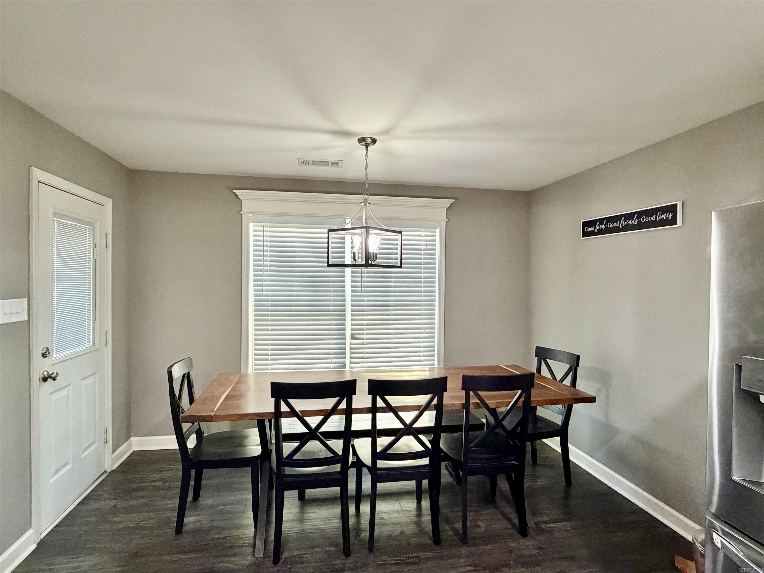 9417 Crossroads  Benton, AR