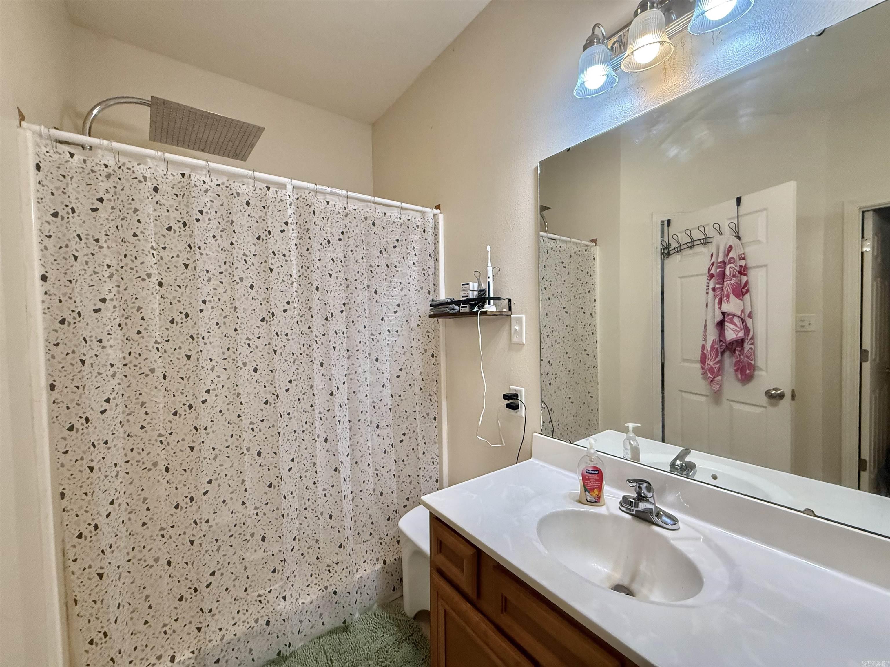 64 Horton HIlls  Sheridan, AR