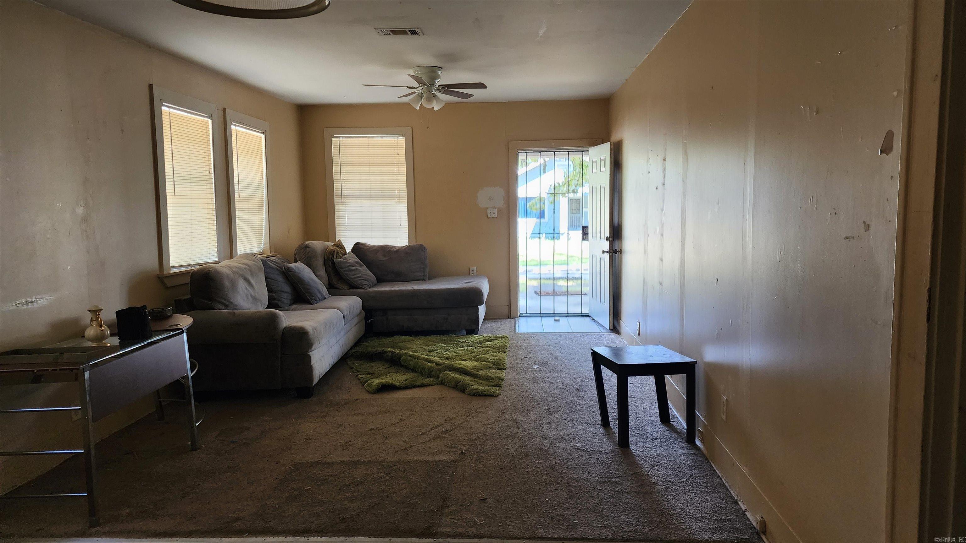 2000 S Valentine  Little Rock, AR